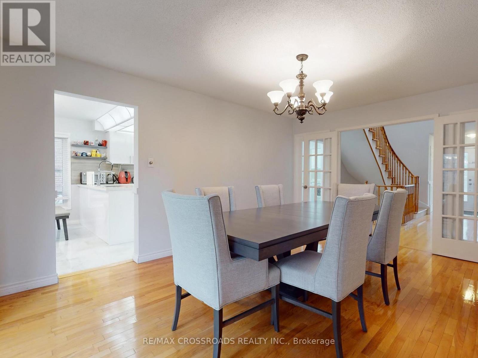 500 Lightfoot Place, Pickering, Ontario  L1V 5Z5 - Photo 9 - E12580976