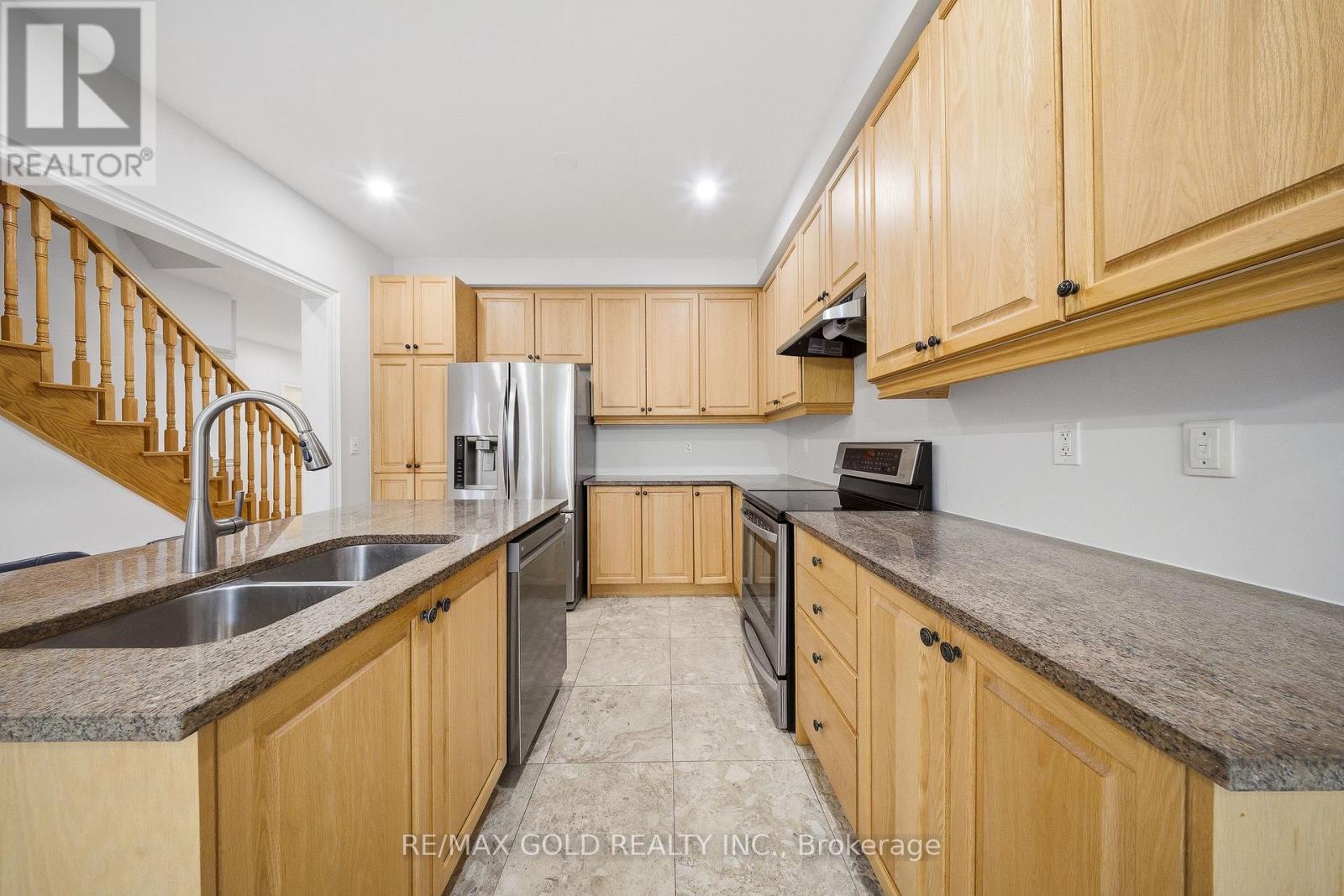 292 Poetry Drive, Vaughan, Ontario  L4H 3W9 - Photo 11 - N12650550