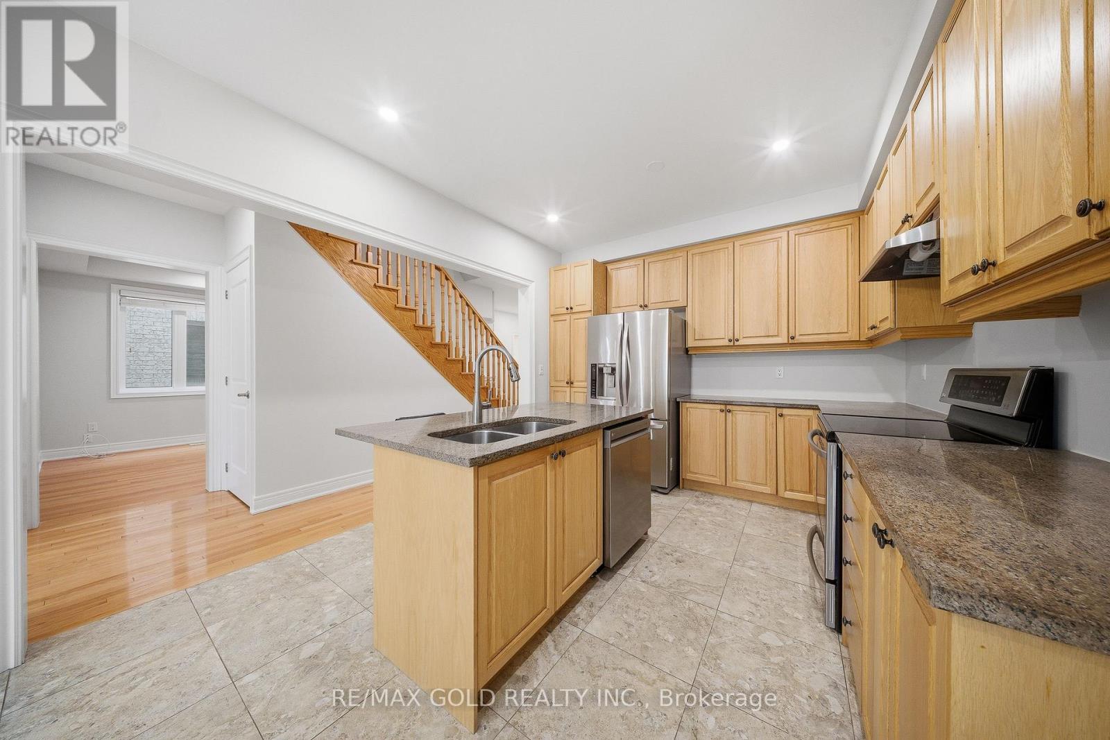 292 Poetry Drive, Vaughan, Ontario  L4H 3W9 - Photo 14 - N12650550