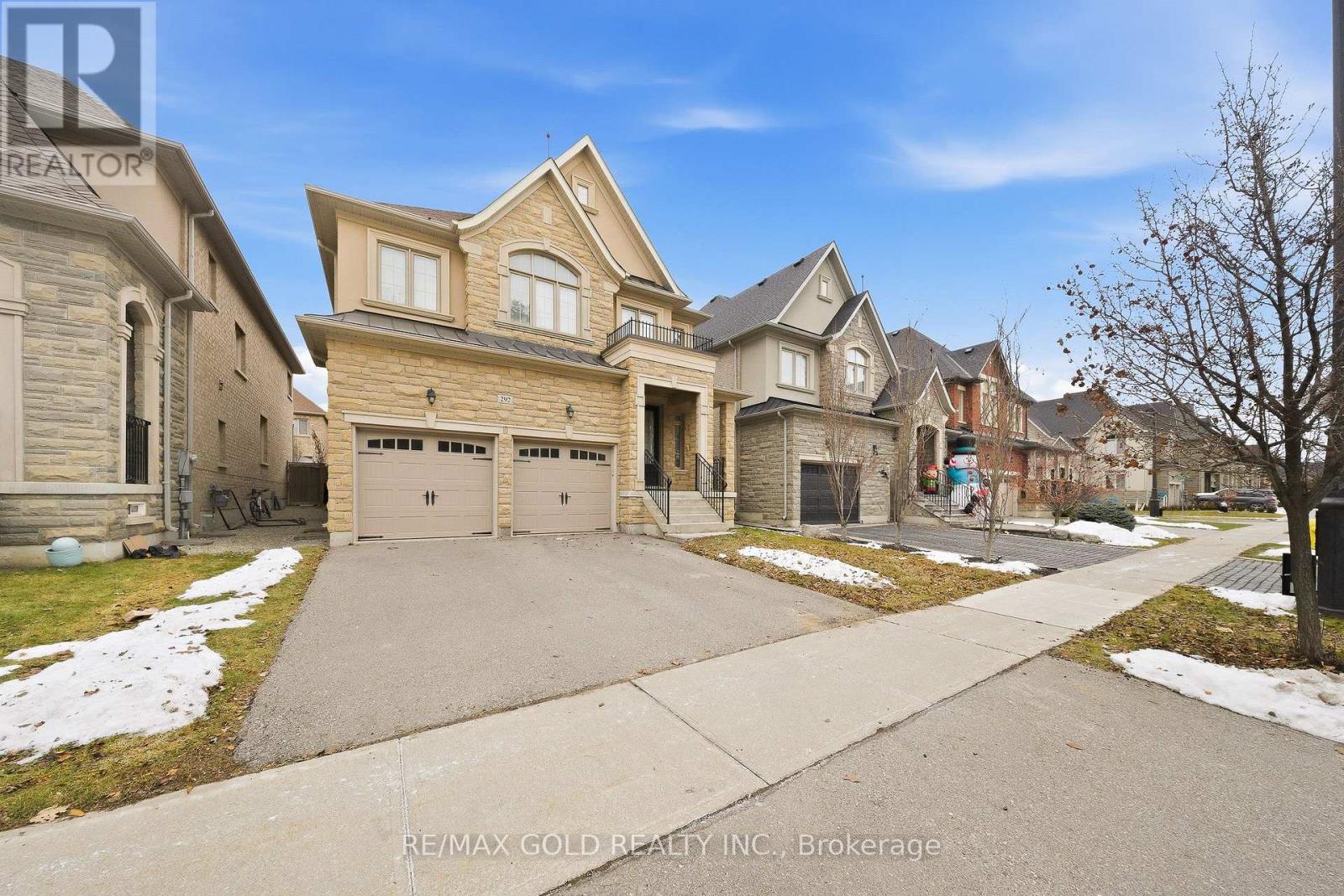 292 Poetry Drive, Vaughan, Ontario  L4H 3W9 - Photo 3 - N12650550