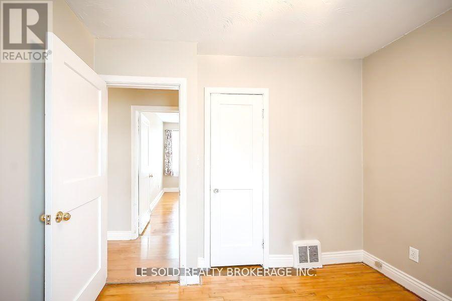 Upper - 112 Leland Street, Hamilton, Ontario  L8S 3A2 - Photo 6 - X12650386