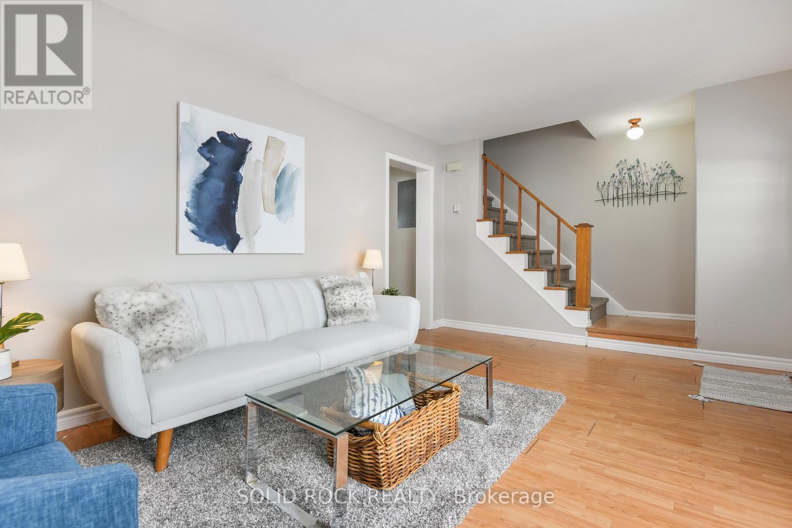 54 William Street W, Arnprior, Ontario  K7S 1J9 - Photo 4 - X12342791