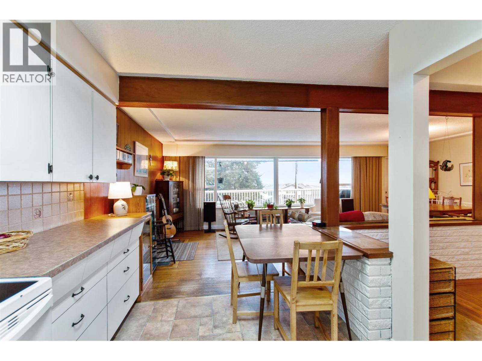 548 Amess Street, New Westminster, British Columbia  V3L 4A9 - Photo 8 - R3072818