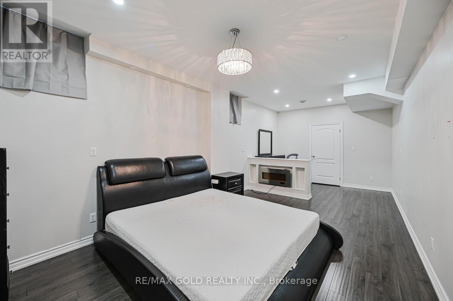 21 Parity Road, Brampton, Ontario  L6X 0Z3 - Photo 39 - W12576850