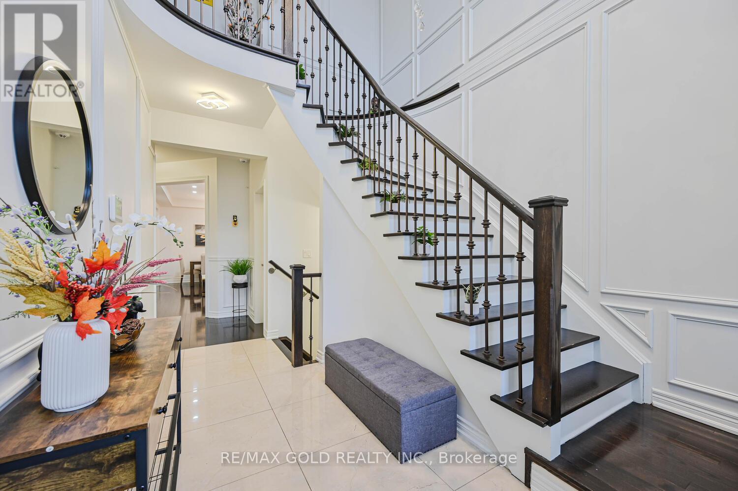 21 Parity Road, Brampton, Ontario  L6X 0Z3 - Photo 4 - W12576850