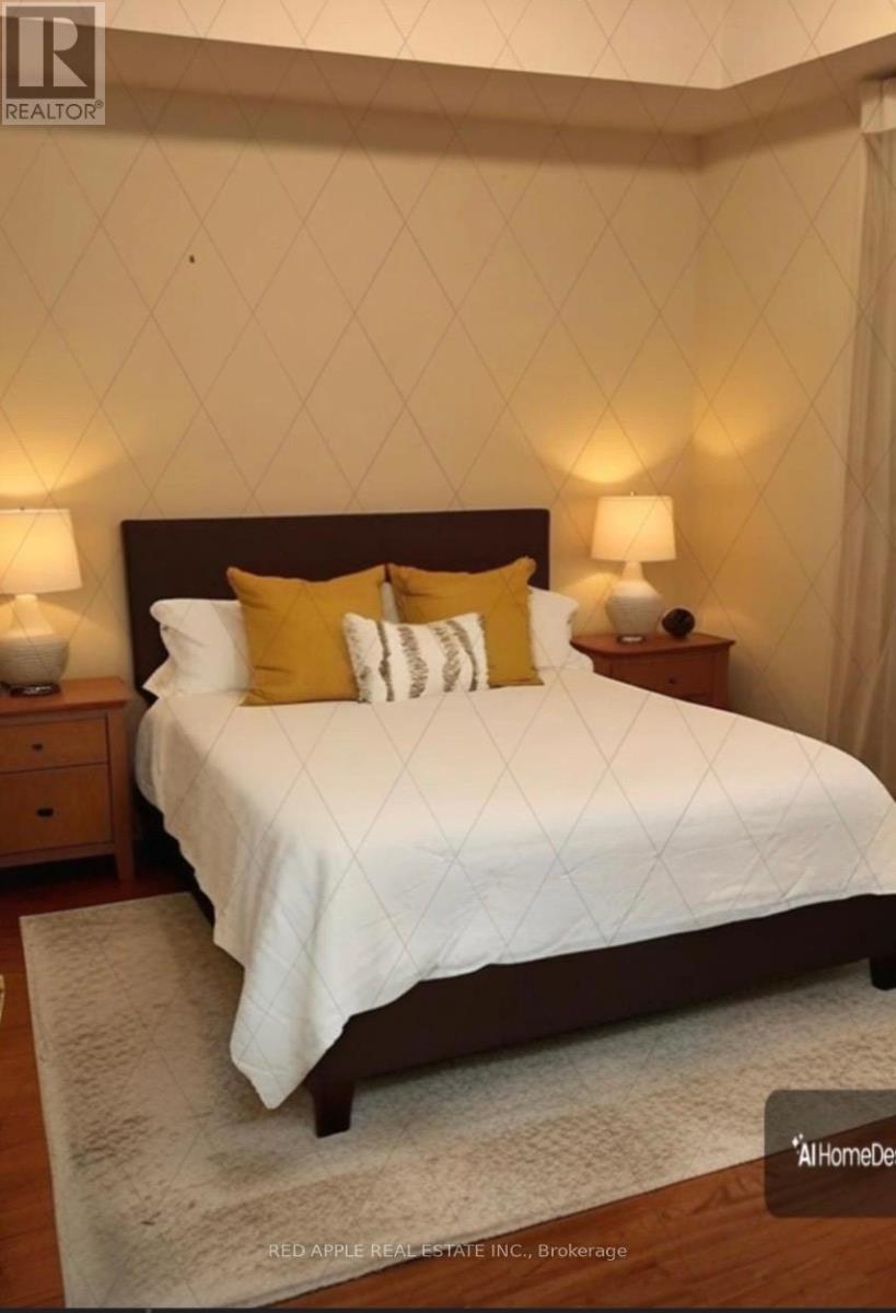 1506 - 350 Princess Royal Drive, Mississauga, Ontario  L5B 4N1 - Photo 3 - W12593008