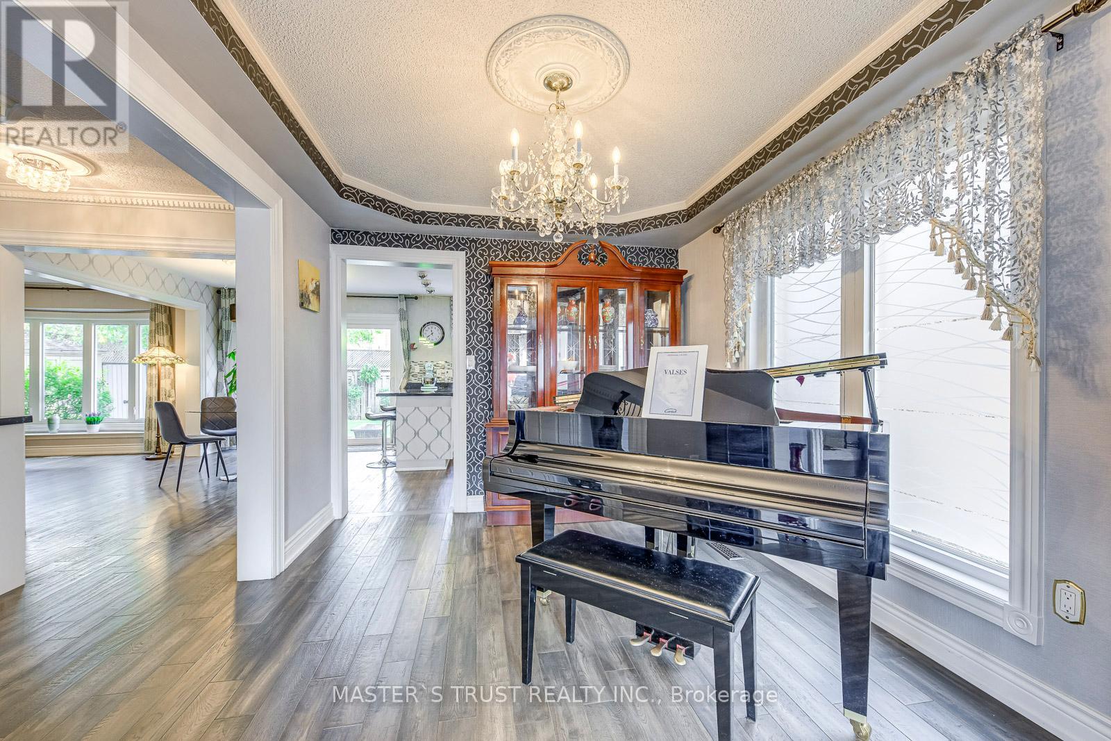 66 Snow Leopard Court, Brampton, Ontario  L6R 2L7 - Photo 12 - W12650568