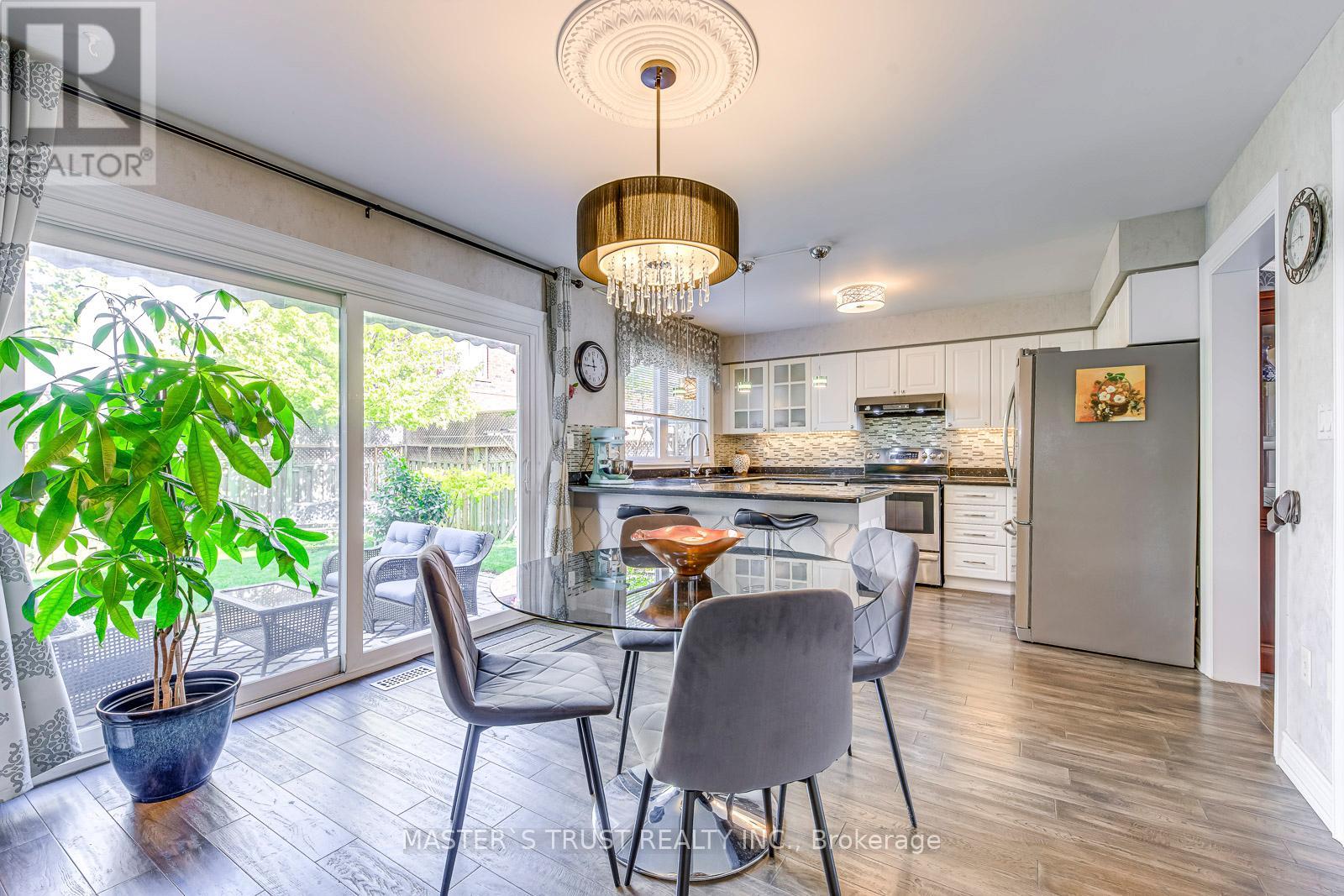 66 Snow Leopard Court, Brampton, Ontario  L6R 2L7 - Photo 16 - W12650568