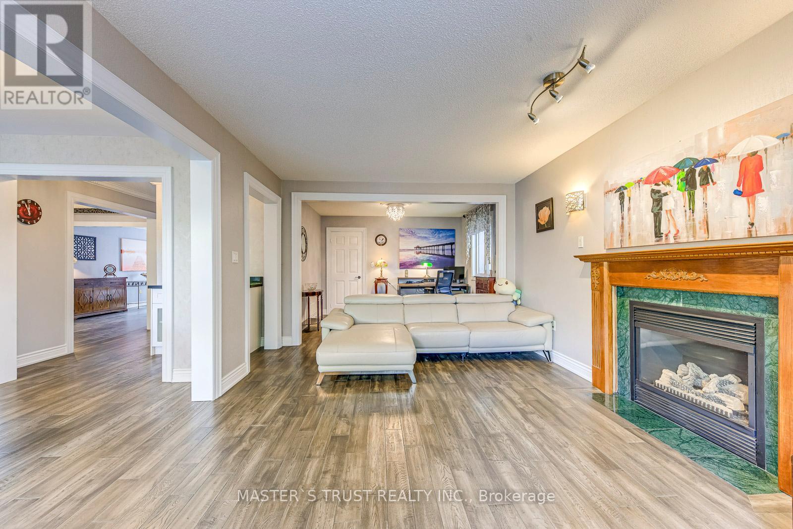 66 Snow Leopard Court, Brampton, Ontario  L6R 2L7 - Photo 22 - W12650568