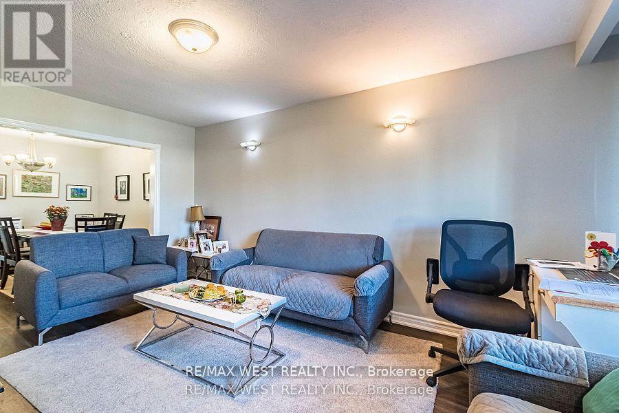 Main - 24 Clarion Road, Toronto, Ontario  M9R 3Y5 - Photo 11 - W12650586