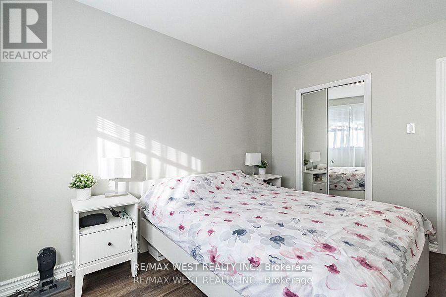 Main - 24 Clarion Road, Toronto, Ontario  M9R 3Y5 - Photo 16 - W12650586