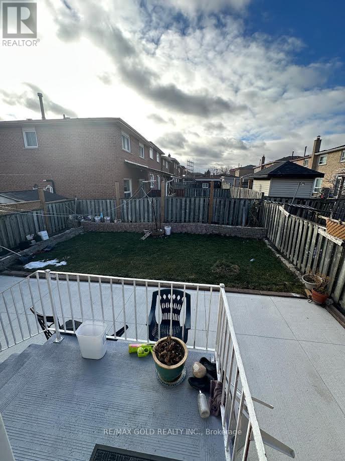 133 Cabernet Circle, Toronto, Ontario  M9V 4Z2 - Photo 9 - W12650590