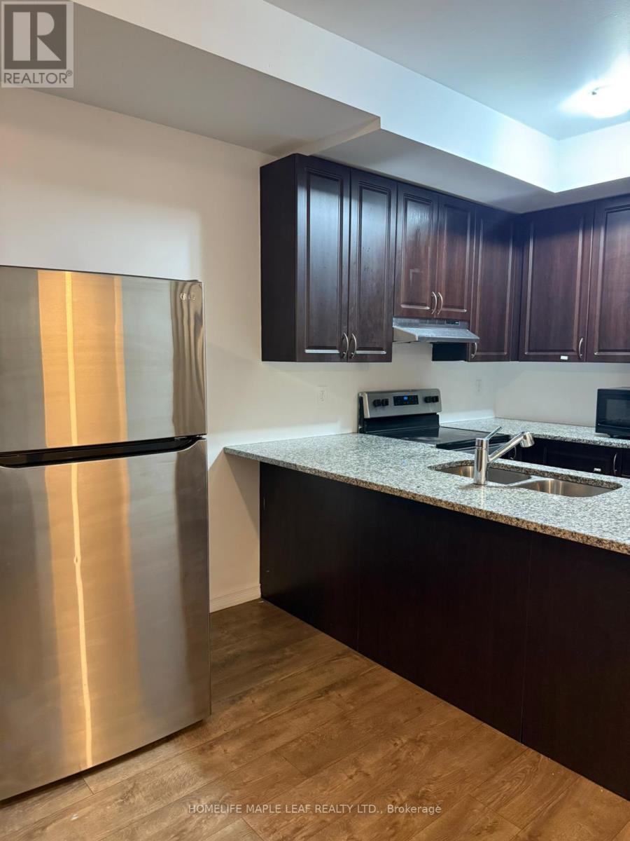 18 - 261 Danzatore Path, Oshawa, Ontario  L1L 0P9 - Photo 4 - E12636664