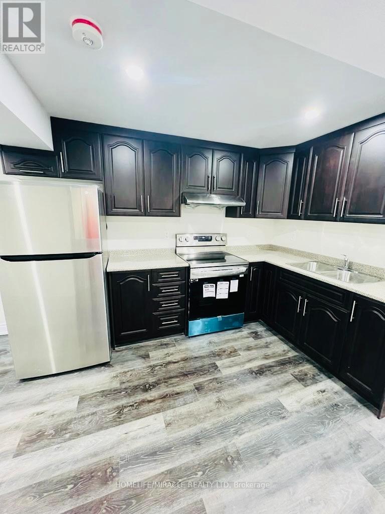 19 Exhibition Crescent, Brampton, Ontario  L7A 4B9 - Photo 12 - W12650596