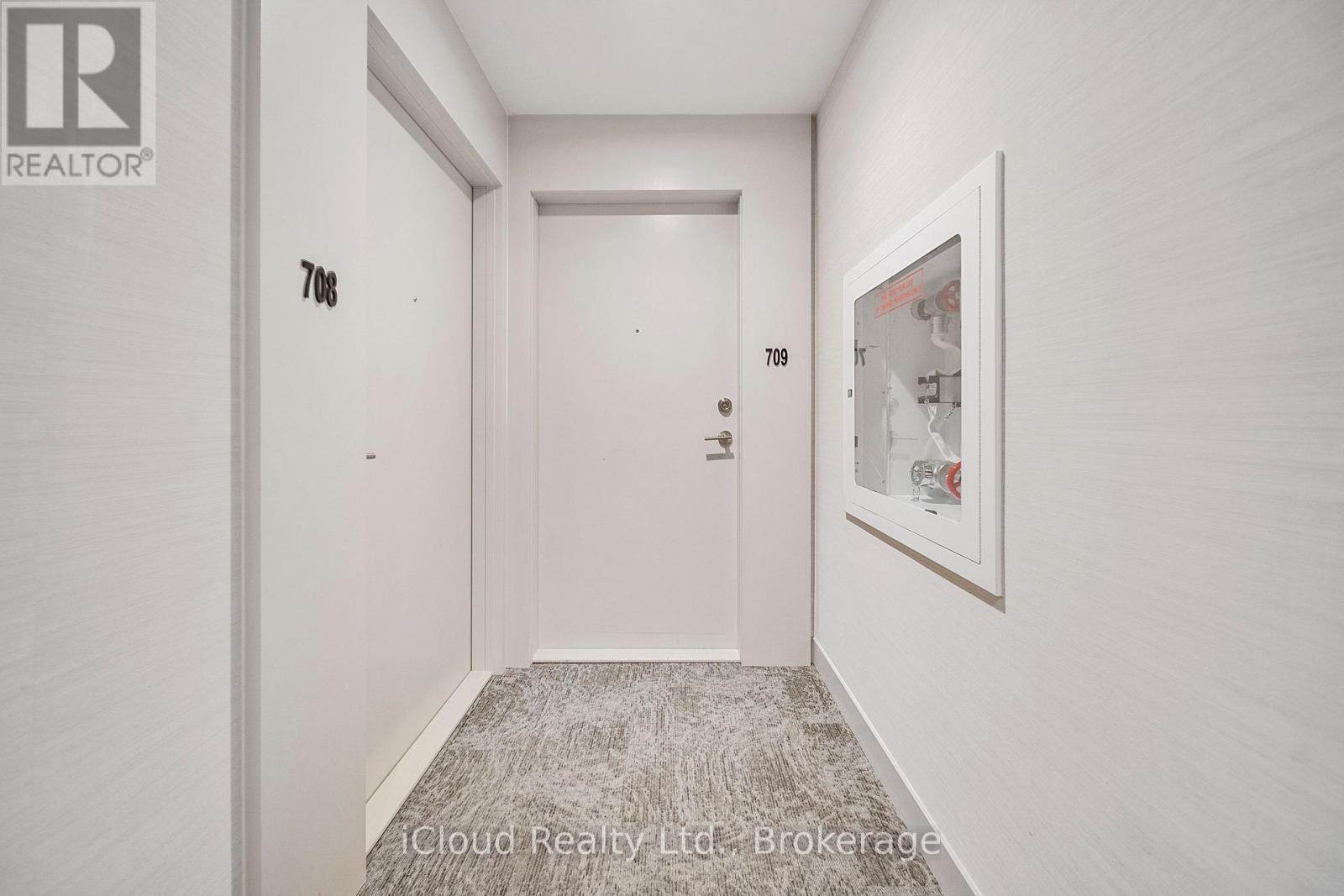 709 - 215 Veterans Drive, Brampton, Ontario  L7A 4S6 - Photo 3 - W12650598