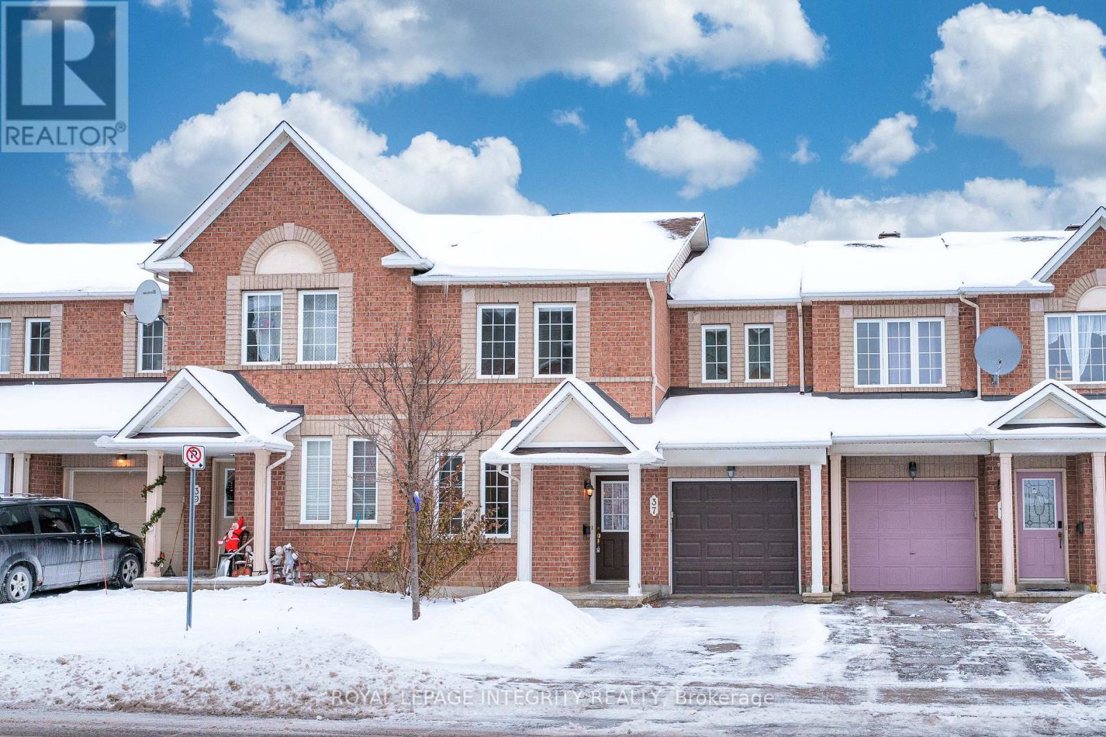 37 BARNSTONE DRIVE, Ottawa, Ontario