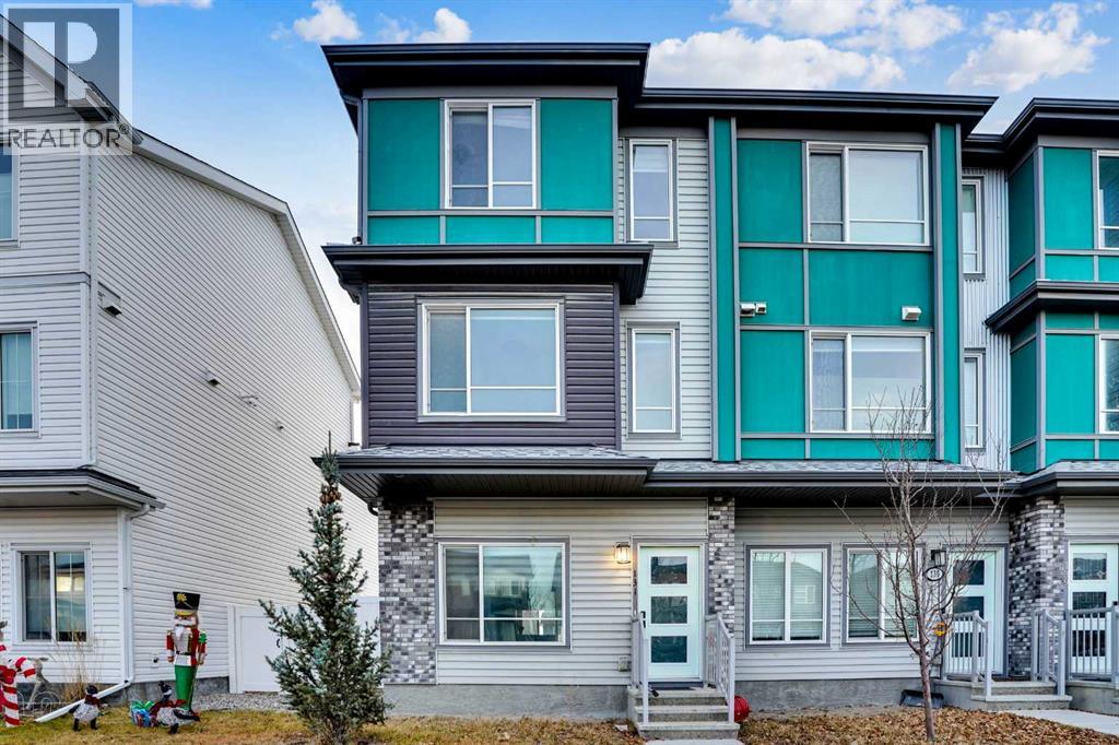 131 LUCAS Boulevard, Calgary, Alberta