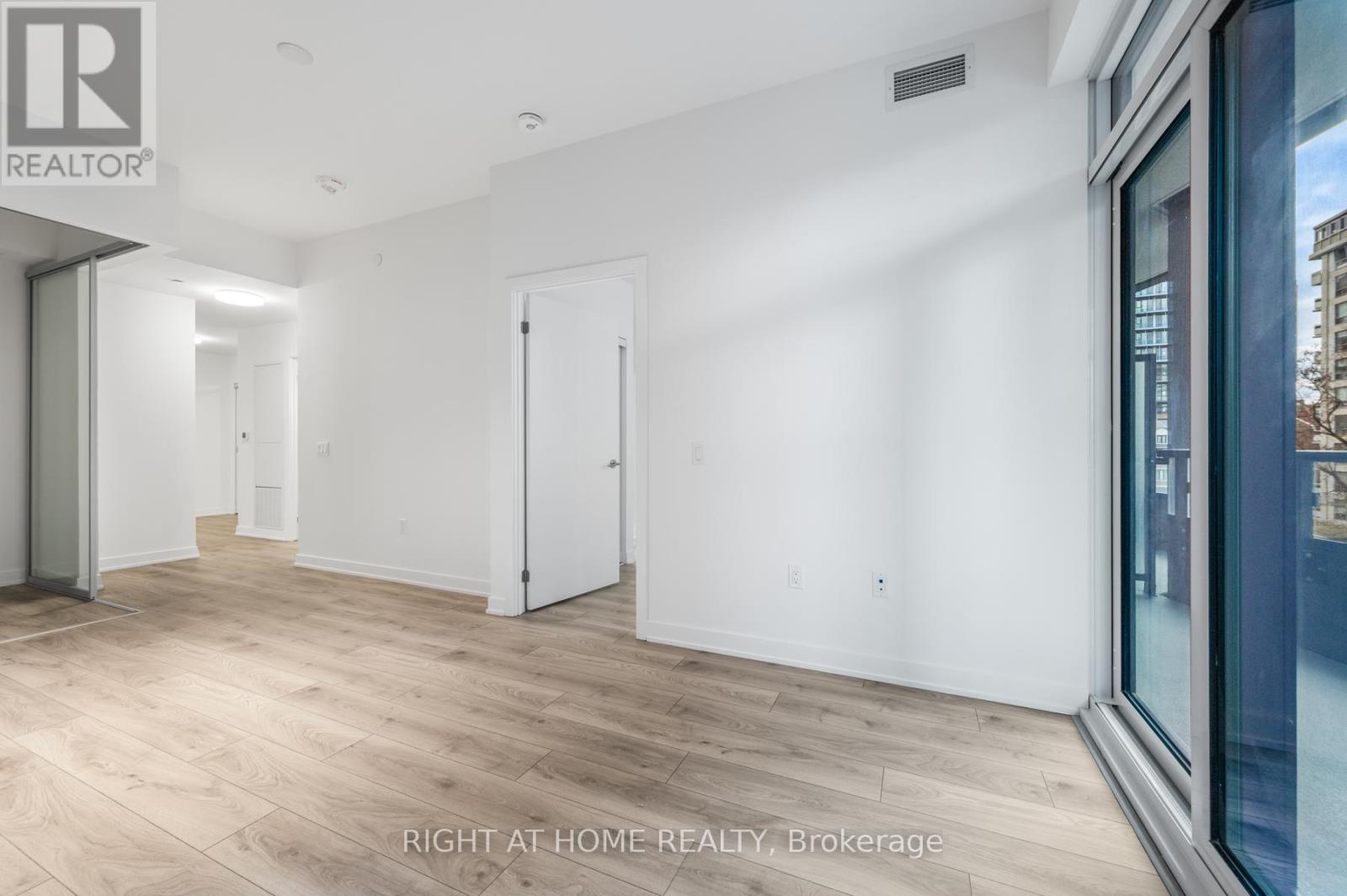 203n - 120 Broadway Avenue, Toronto, Ontario  M4P 0E9 - Photo 12 - C12650614