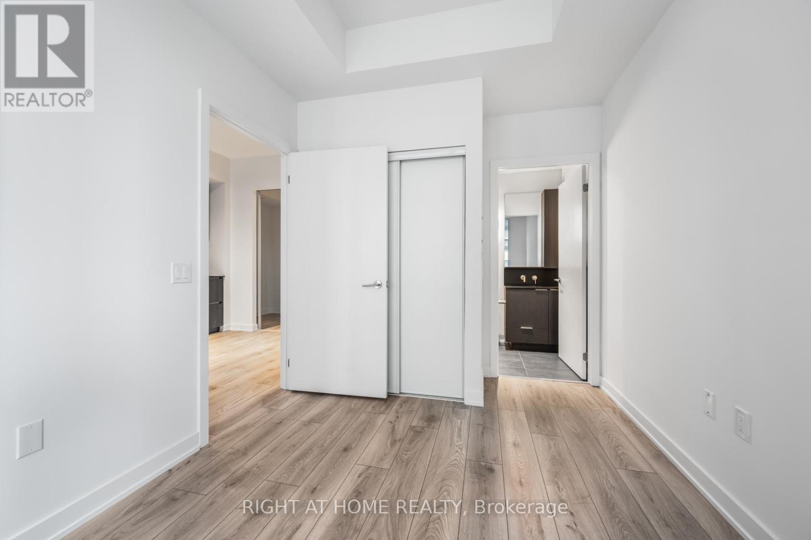 203n - 120 Broadway Avenue, Toronto, Ontario  M4P 0E9 - Photo 17 - C12650614