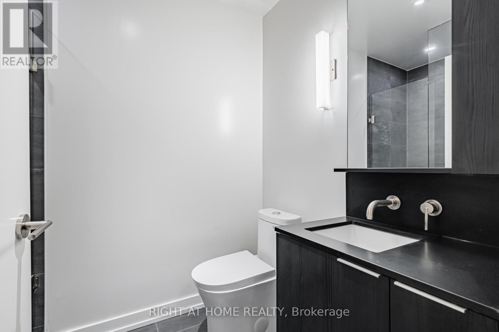 203n - 120 Broadway Avenue, Toronto, Ontario  M4P 0E9 - Photo 21 - C12650614