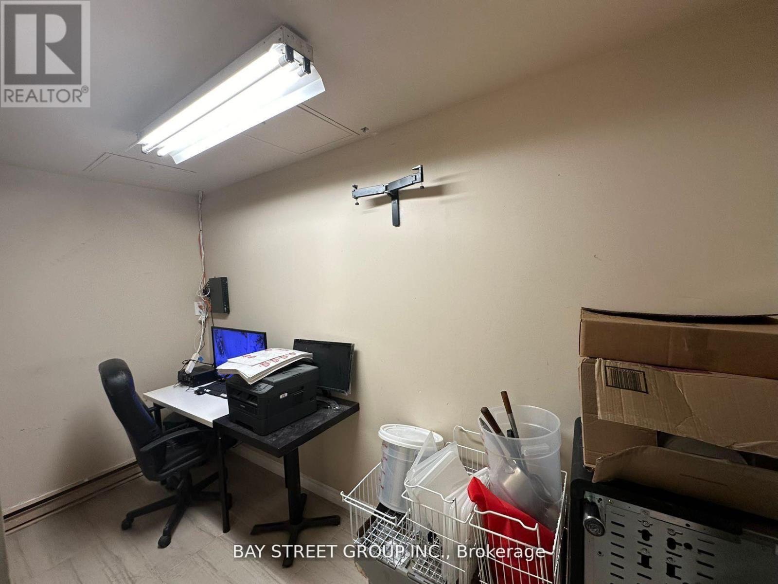 #100 - 510 Yonge Street, Toronto, Ontario  M4Y 1X9 - Photo 9 - C12650618