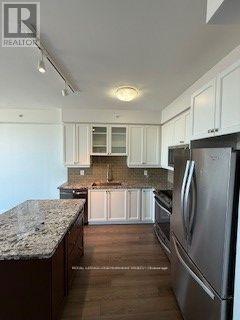 1210 - 2900 Highway 7 Road N, Vaughan, Ontario  L4K 0G3 - Photo 7 - N12650640