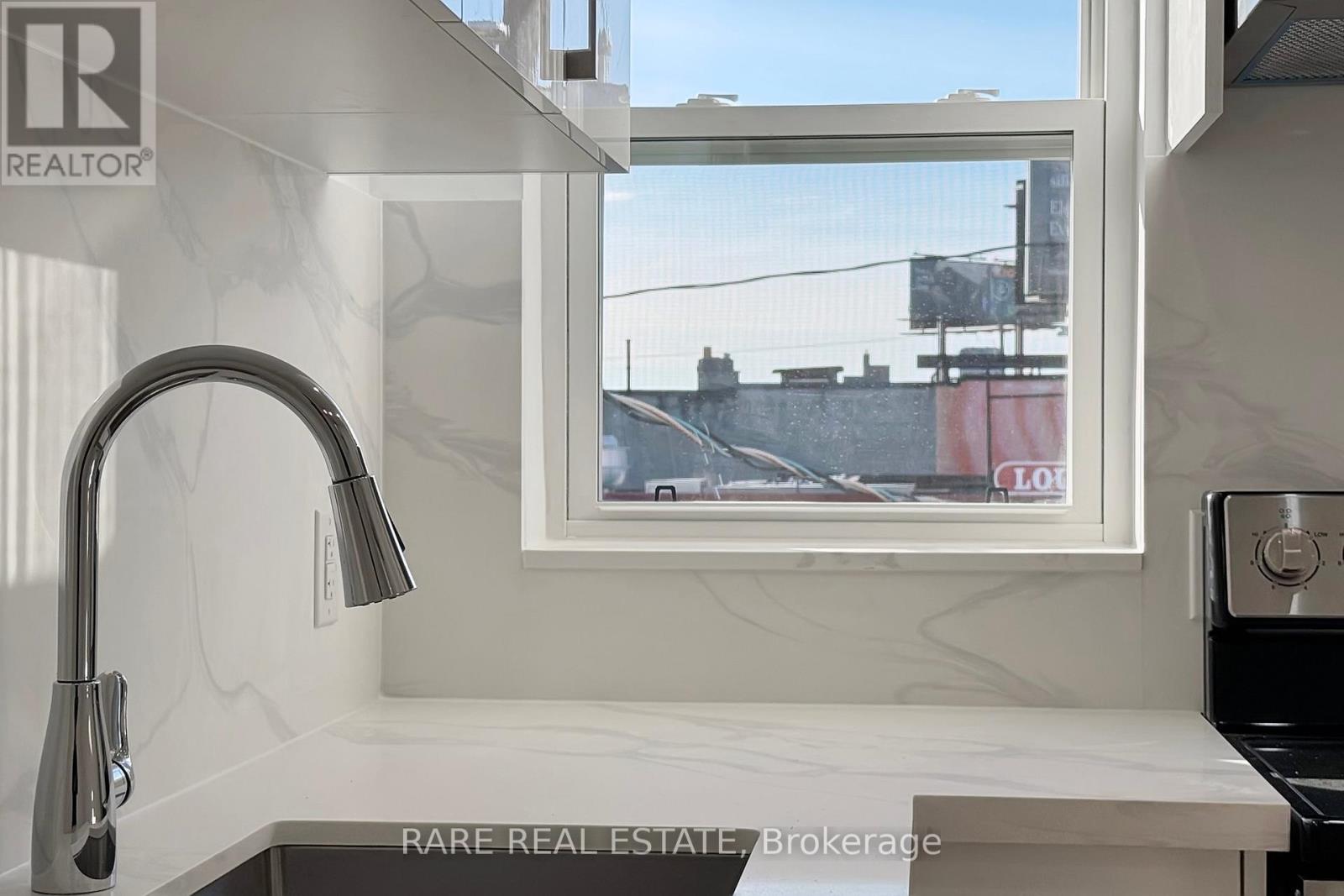 1 - 167 Dynevor Road, Toronto, Ontario  M6E 2J5 - Photo 5 - W12650630