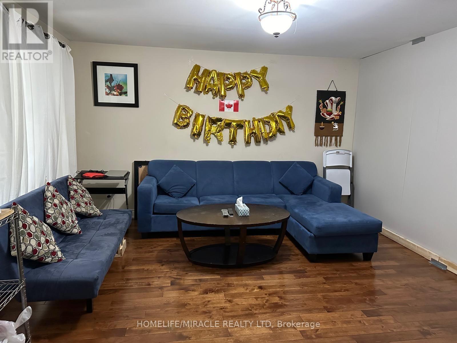 7166 SHALLFORD ROAD, Mississauga, Ontario
