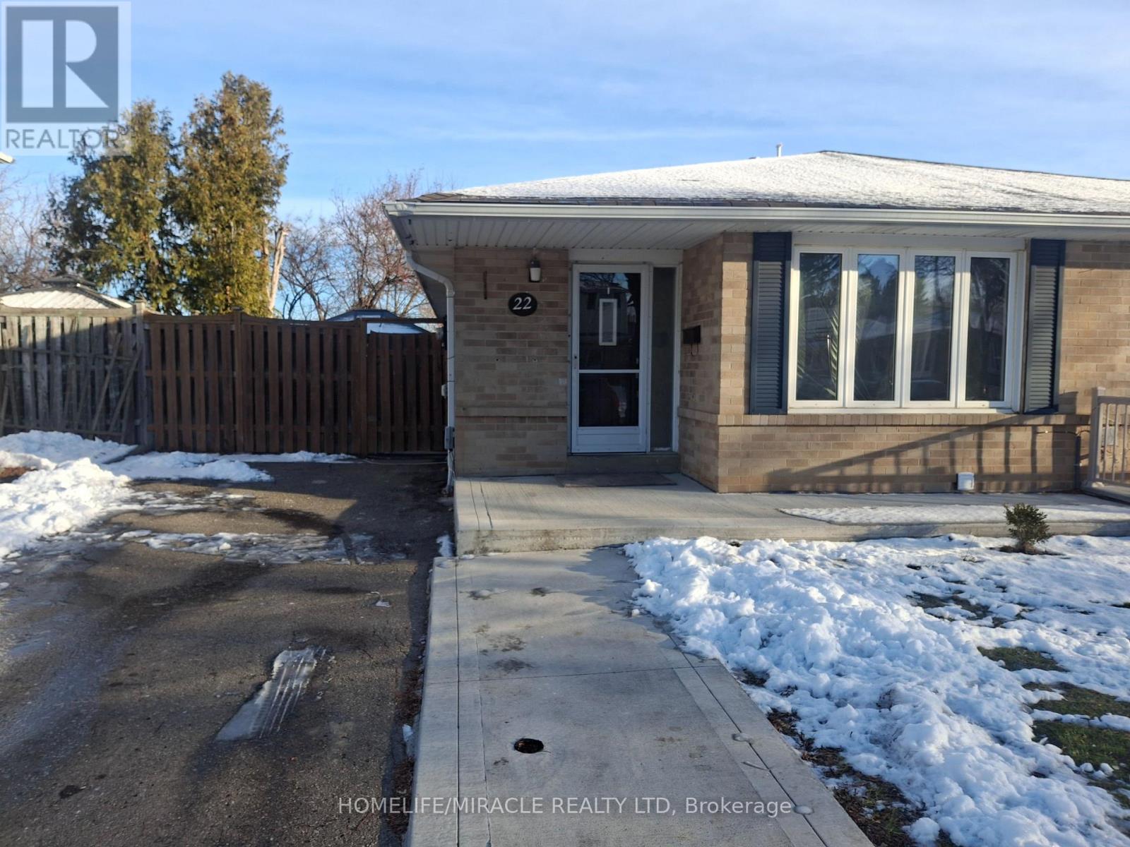 22 GRAYMAR ROAD, Brampton, Ontario