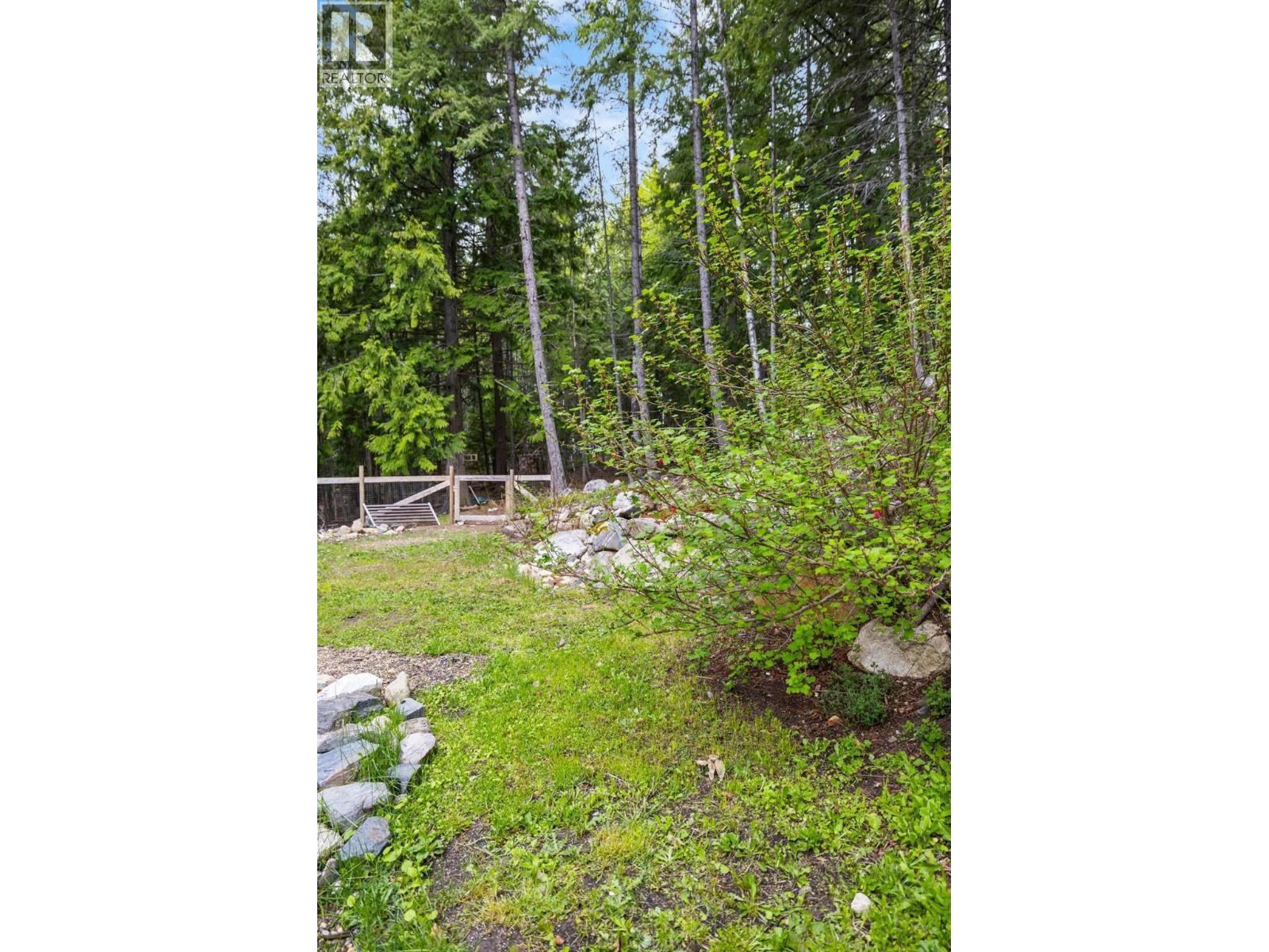 426 Aspen Road, Riondel, British Columbia  V0B 2B0 - Photo 44 - 10339949