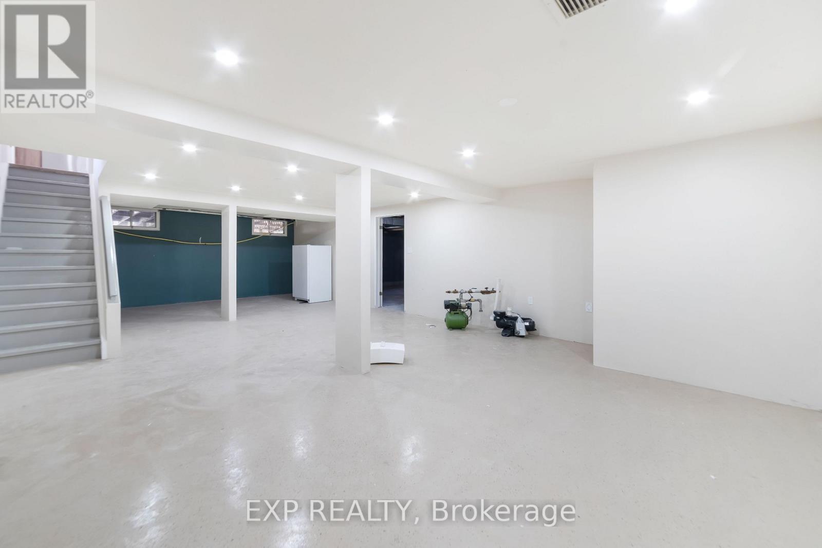 348 Caradoc Street S, Strathroy-Caradoc, Ontario  N7G 2P4 - Photo 35 - X12650624