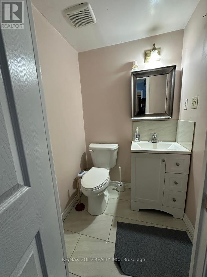 133 Cabernet Circle, Toronto, Ontario  M9V 4Z2 - Photo 5 - W12650590