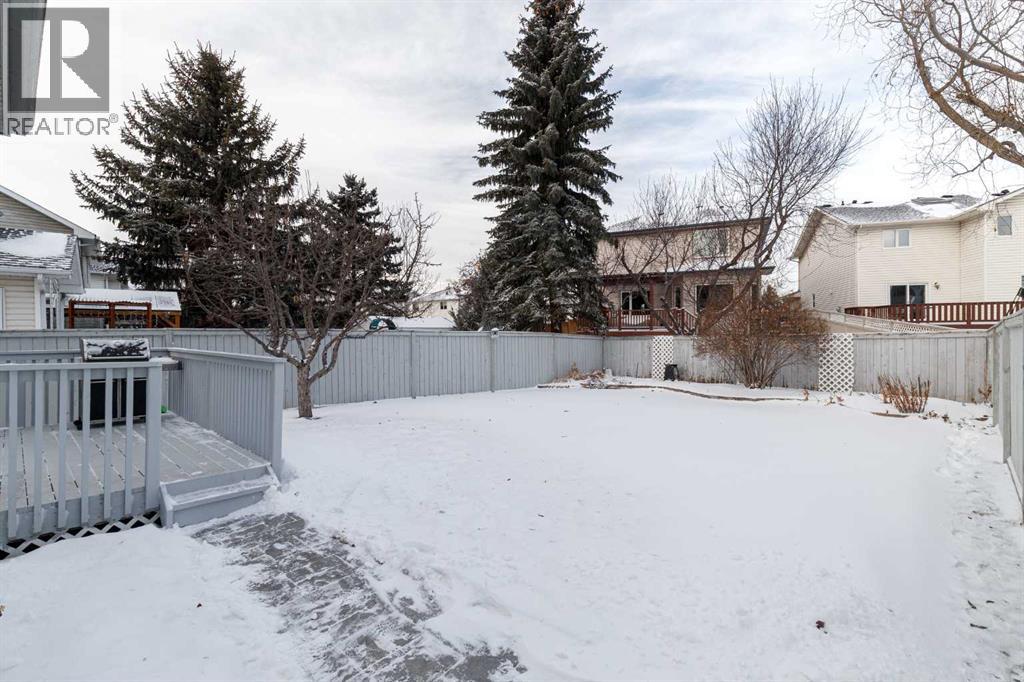 247 Mt Selkirk Close Se, Calgary, Alberta  T2Z 2P7 - Photo 35 - A2275461