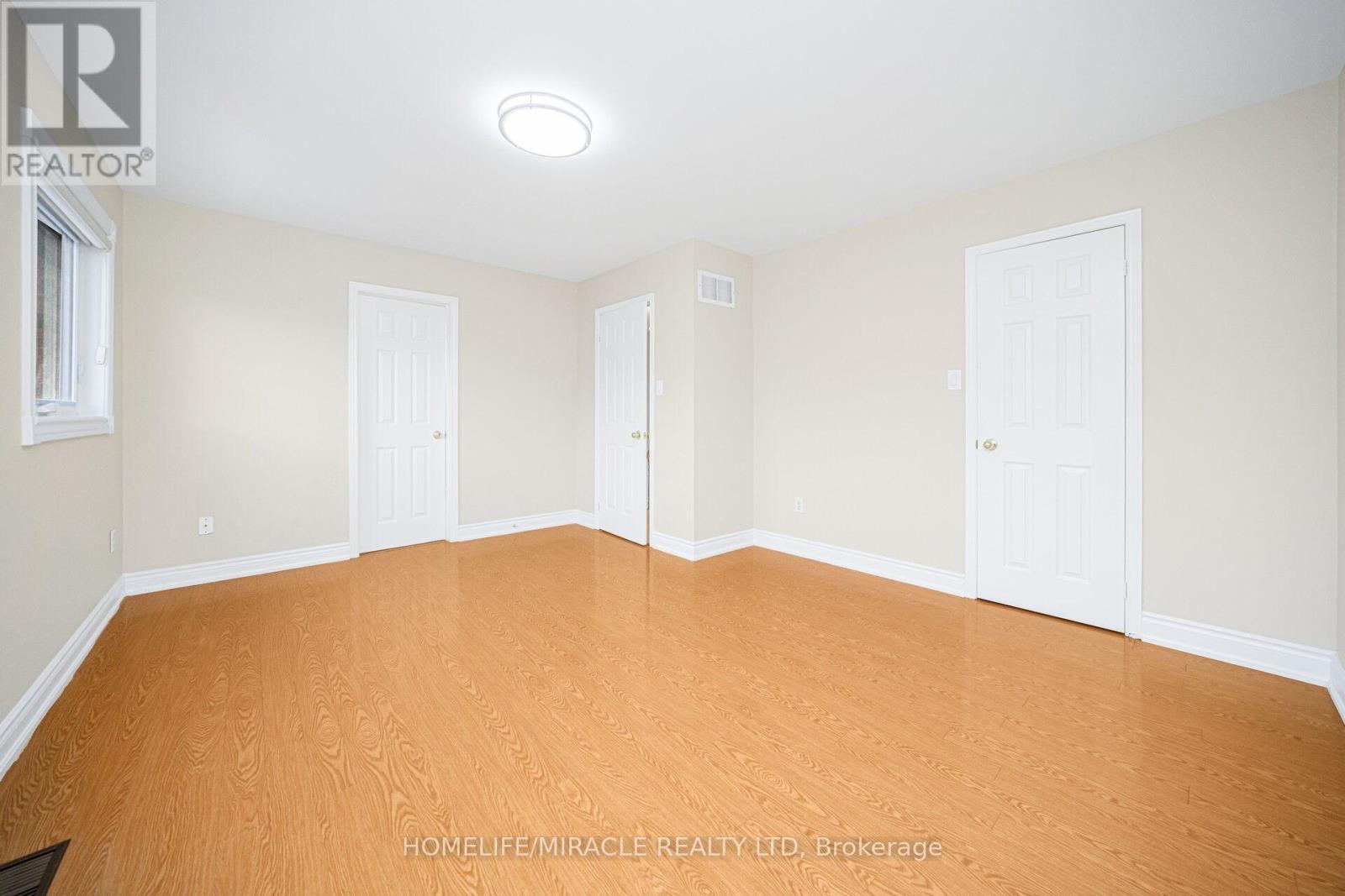 15 Starhill Crescent, Brampton, Ontario  L6R 2P9 - Photo 21 - W12650648