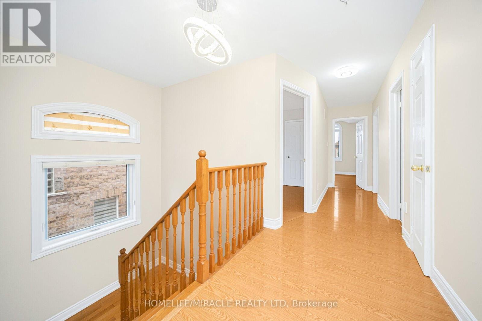 15 Starhill Crescent, Brampton, Ontario  L6R 2P9 - Photo 24 - W12650648