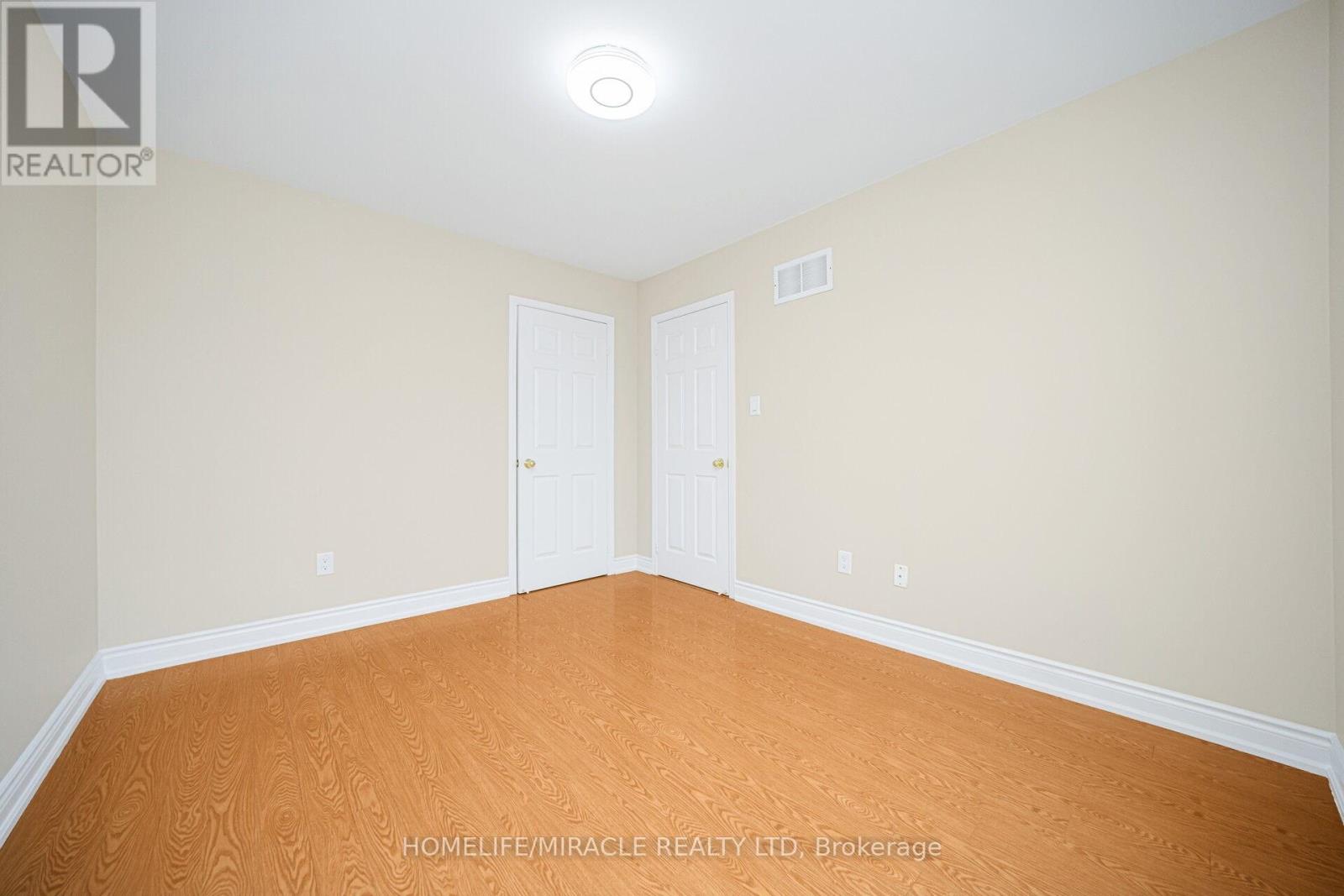 15 Starhill Crescent, Brampton, Ontario  L6R 2P9 - Photo 30 - W12650648