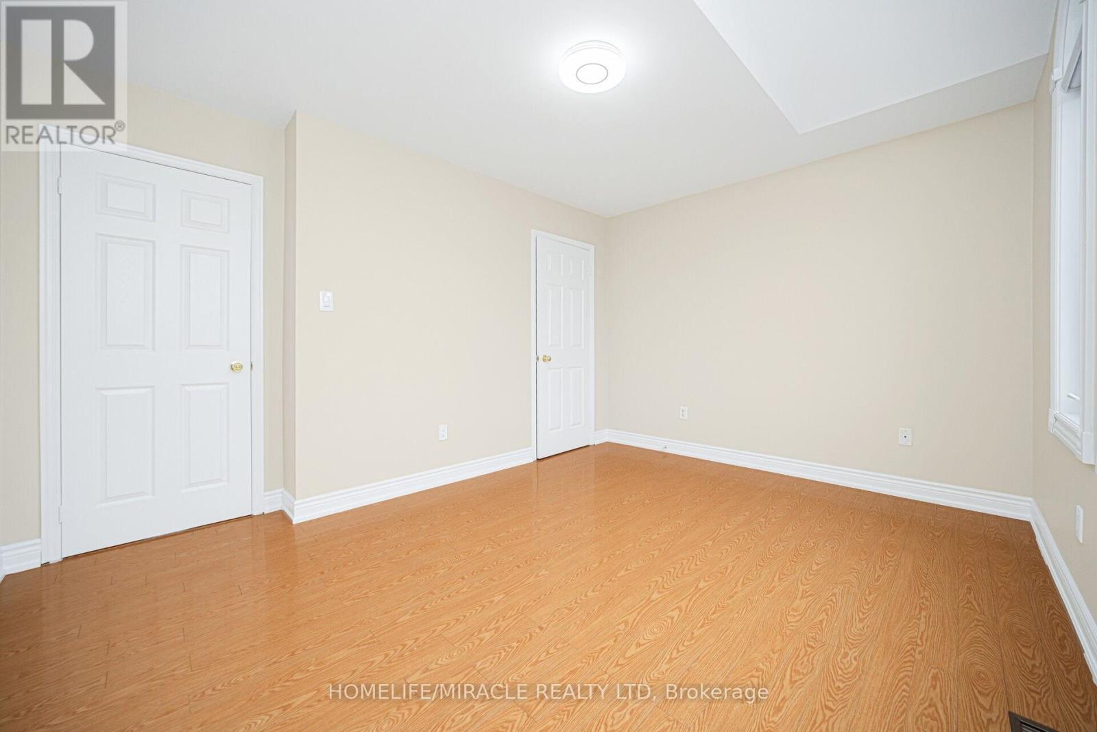 15 Starhill Crescent, Brampton, Ontario  L6R 2P9 - Photo 32 - W12650648