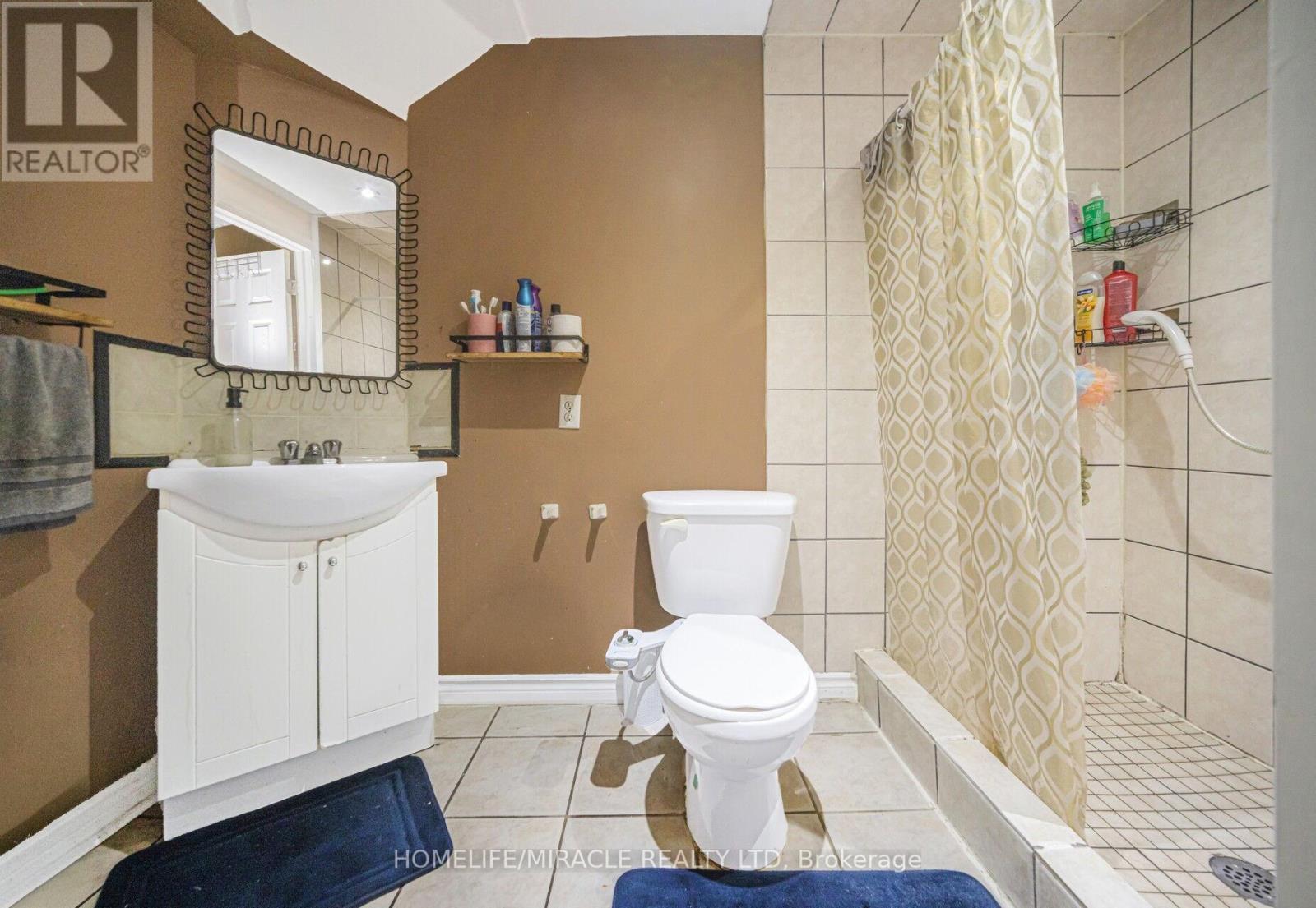 15 Starhill Crescent, Brampton, Ontario  L6R 2P9 - Photo 40 - W12650648