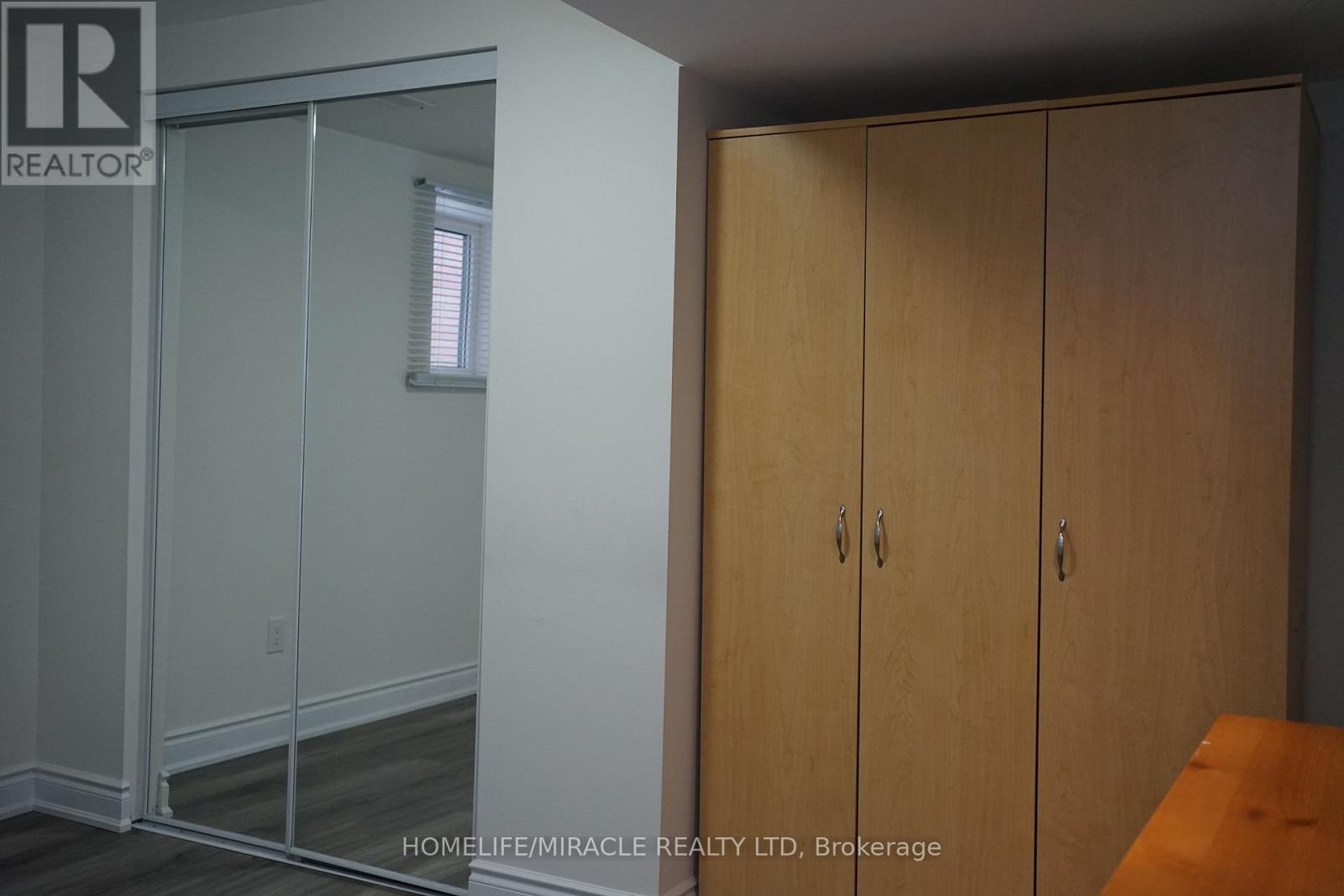 Lower - 5278 Astwell Avenue, Mississauga, Ontario  L5R 3K1 - Photo 7 - W12650654