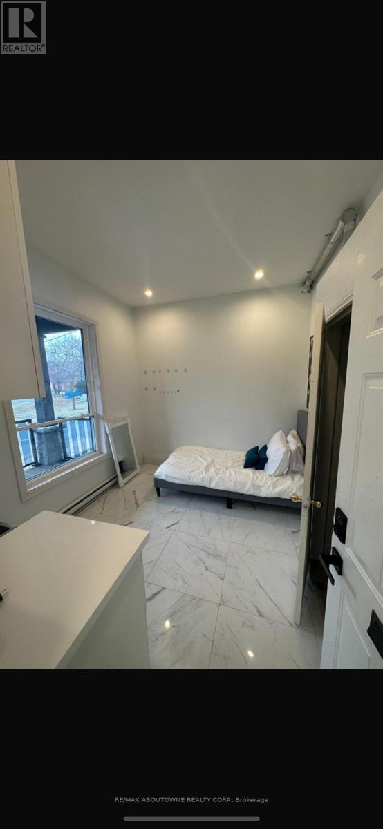 100 - 66 Wellington Street S, Hamilton, Ontario  L8N 2R1 - Photo 5 - X12650660