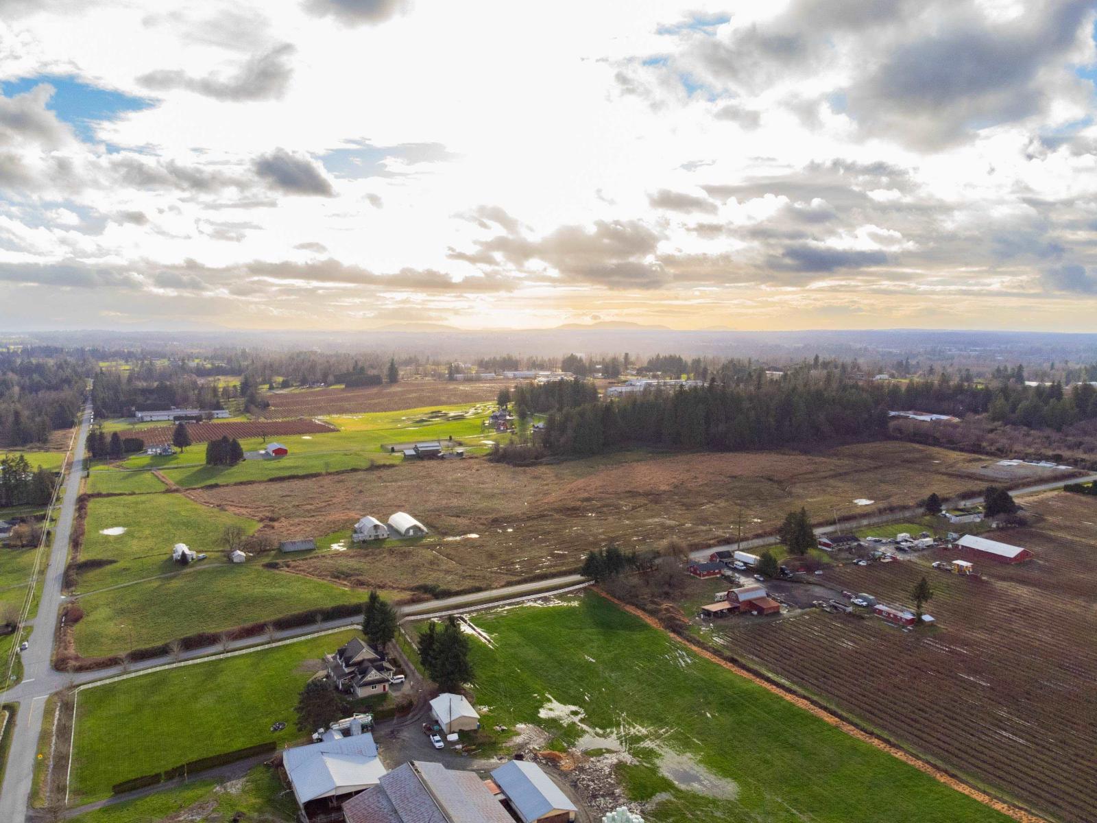 7141 Satchell Street, Abbotsford, British Columbia  V4X 2E3 - Photo 4 - R3074287