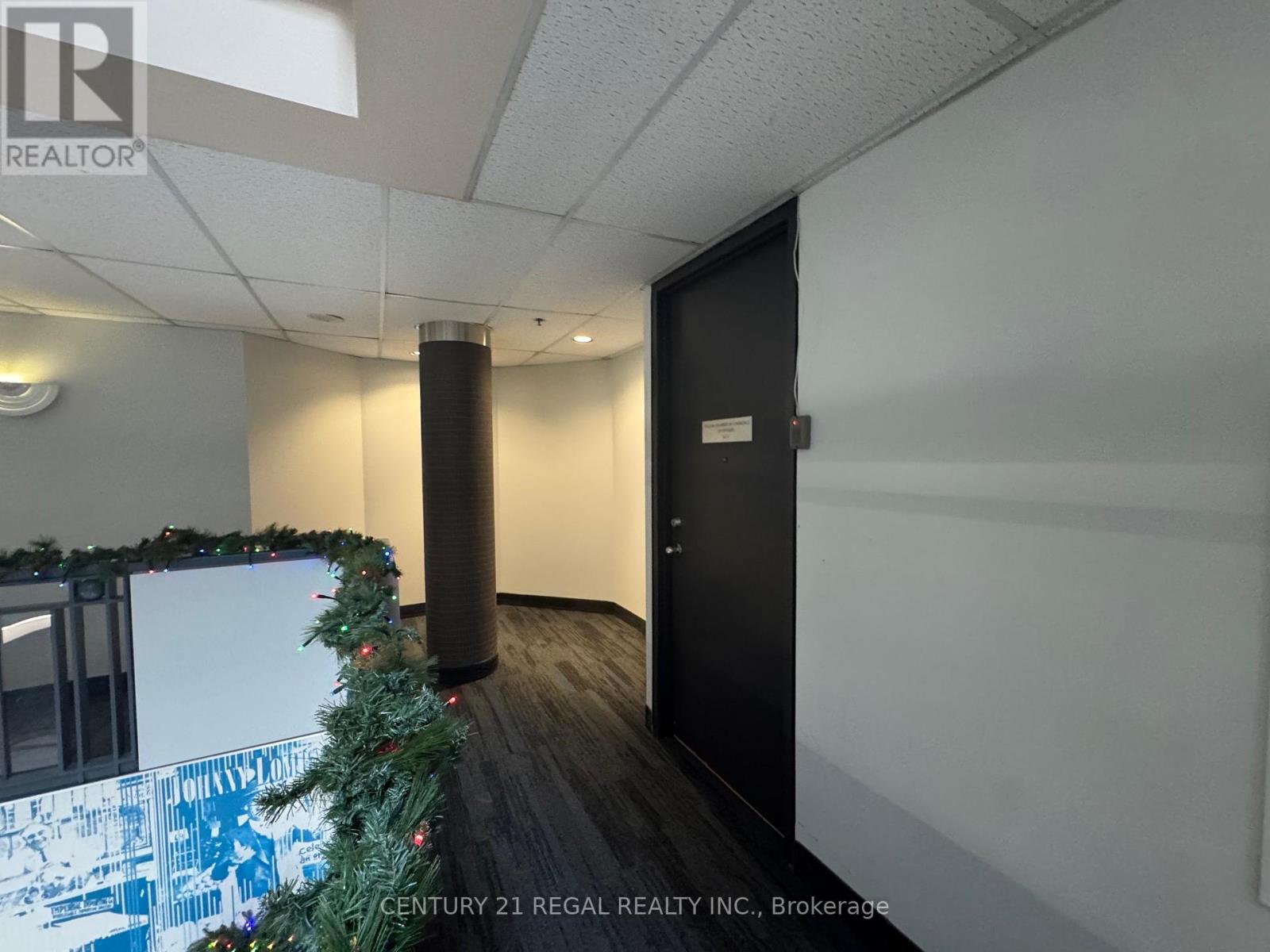 201-622 College Street, Toronto, Ontario  M6G 1B4 - Photo 3 - C12650666