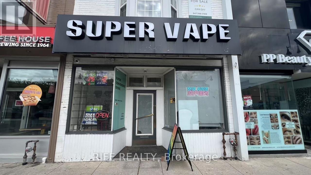 2615 YONGE STREET, Toronto, Ontario