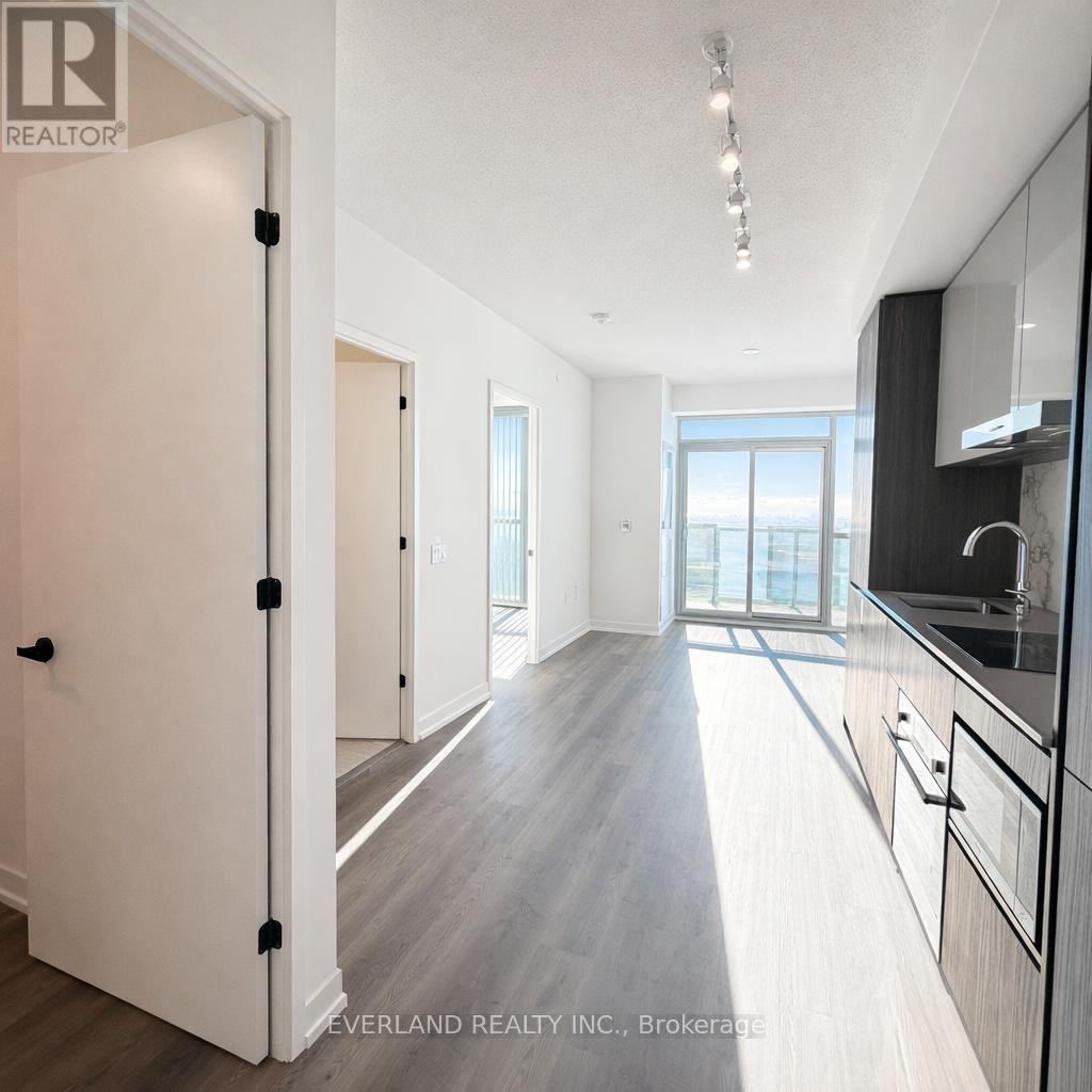 4610 - 8 Interchange Way, Vaughan, Ontario  L4K 0R2 - Photo 4 - N12650682