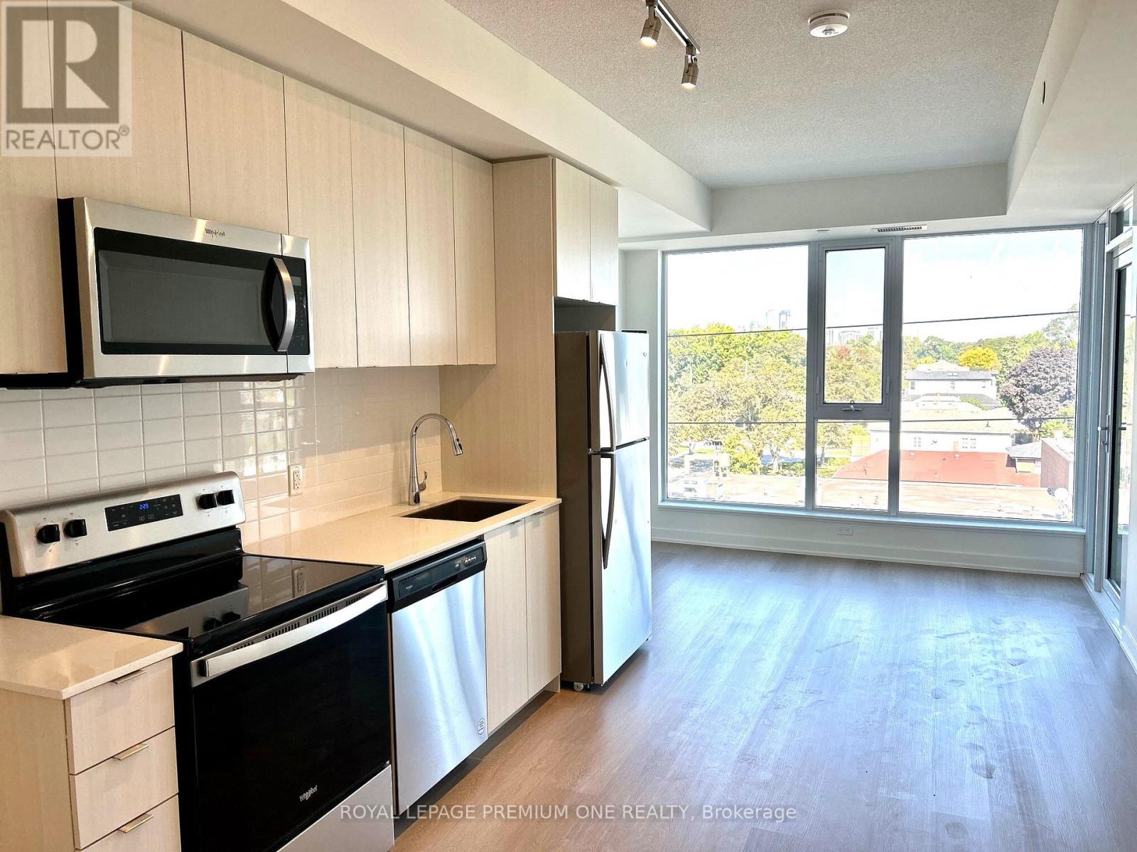 421 - 859 The Queensway Avenue W, Toronto, Ontario  M8Z 1N8 - Photo 5 - W12650668