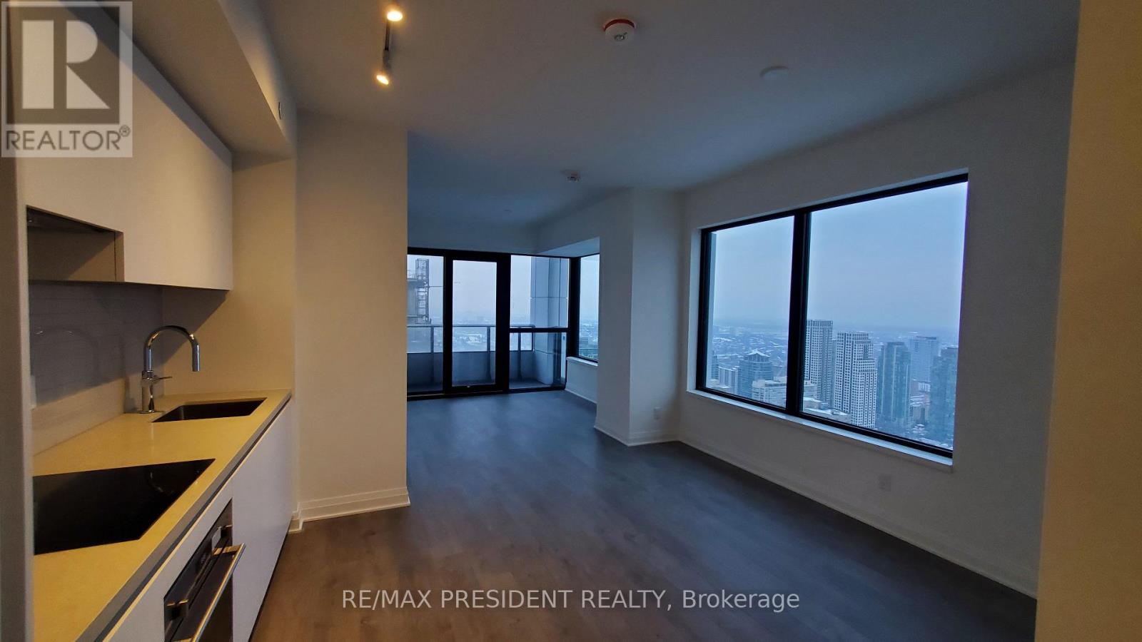 4402 - 4015 The Exchange E, Mississauga, Ontario  L5B 0N9 - Photo 5 - W12650680