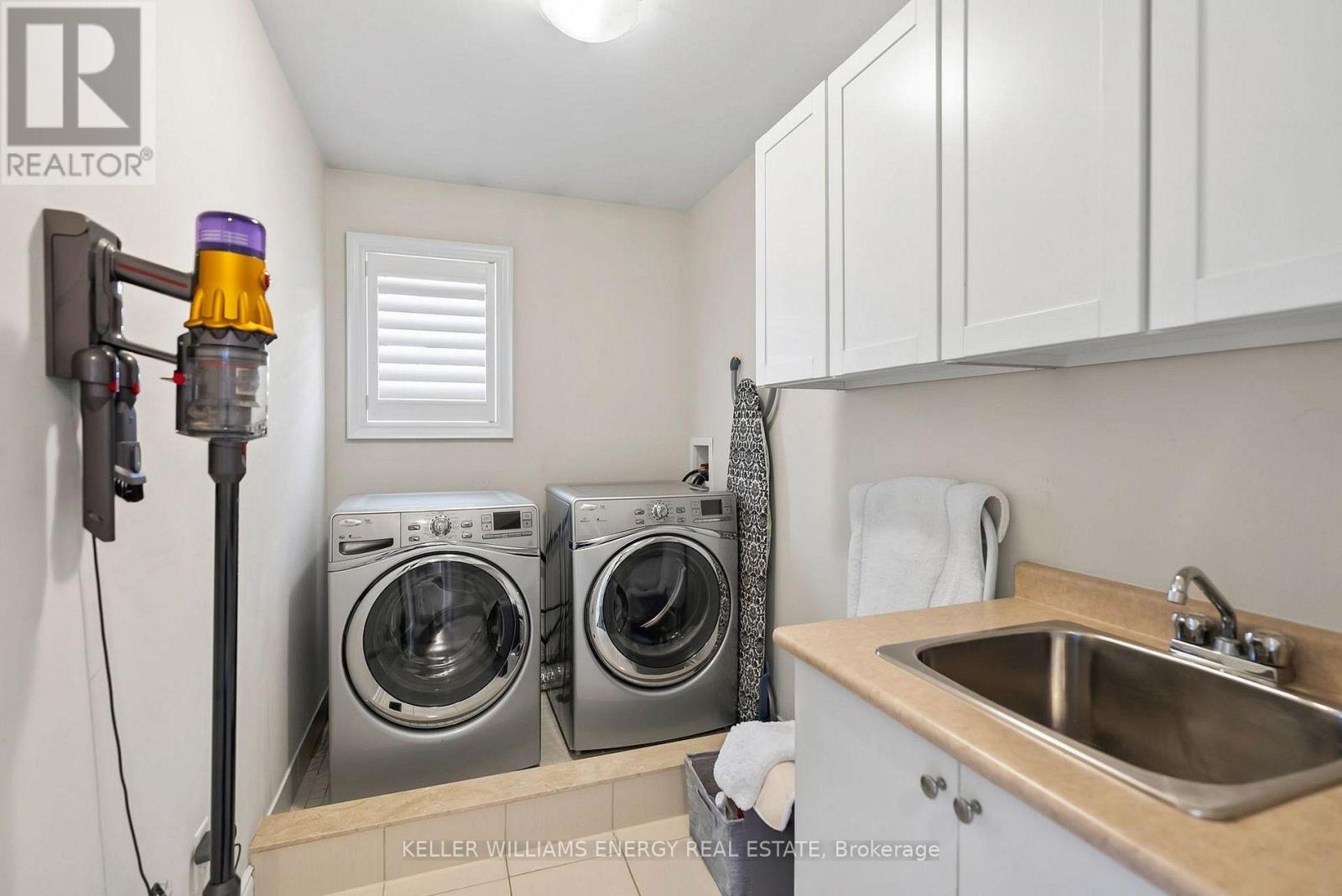 34 Endeavour Court, Whitby, Ontario  L1P 0B5 - Photo 20 - E12650714