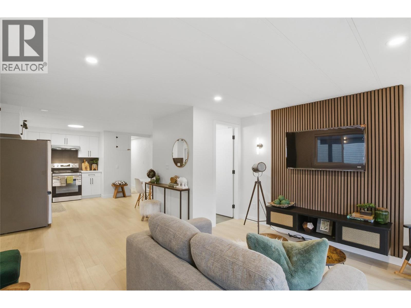 161 Shuswap Avenue Unit# 13, Chase, British Columbia  V0E 1M0 - Photo 3 - 10371497