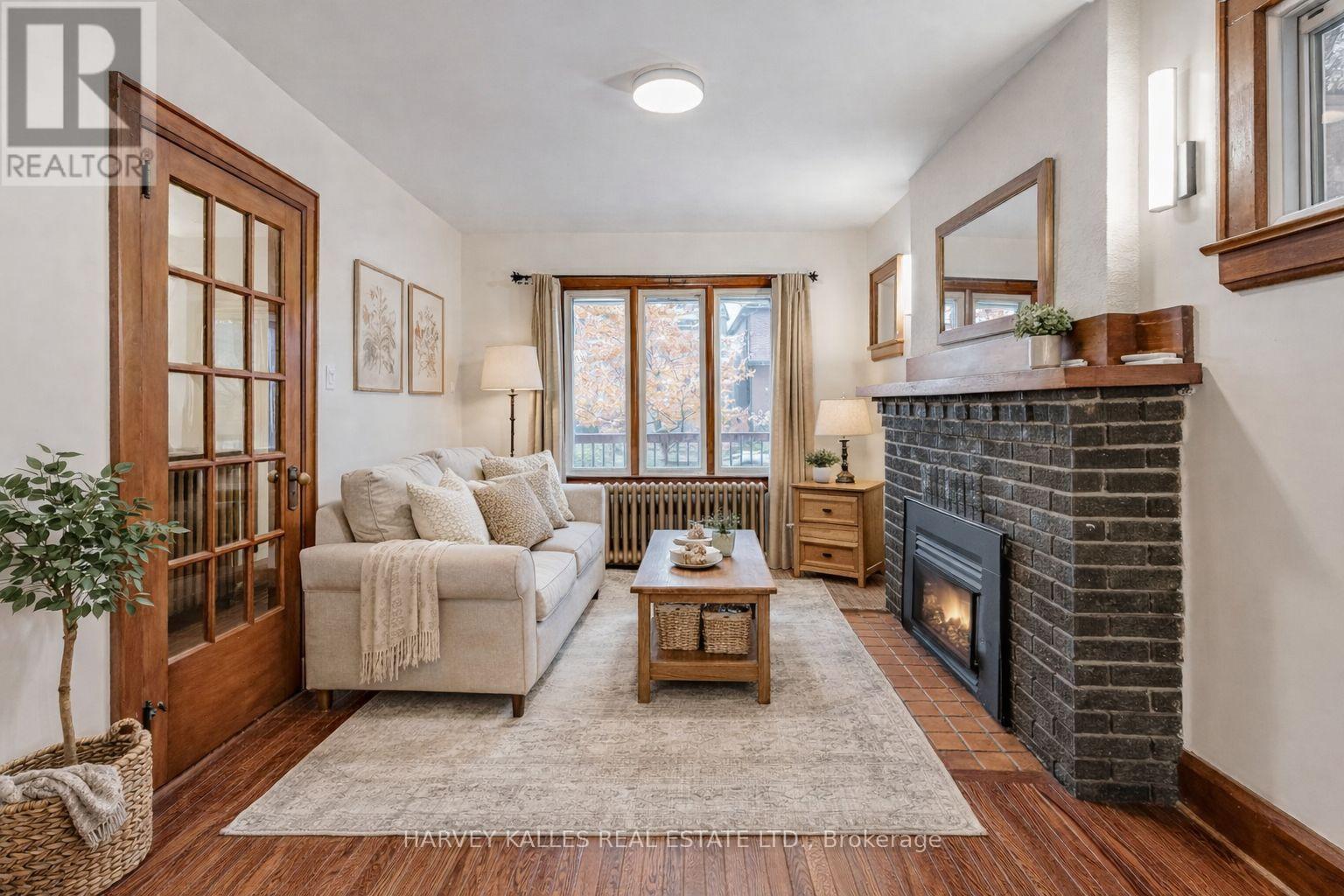 57 Kenwood Avenue, Toronto, Ontario  M6C 2S1 - Photo 26 - C12585742