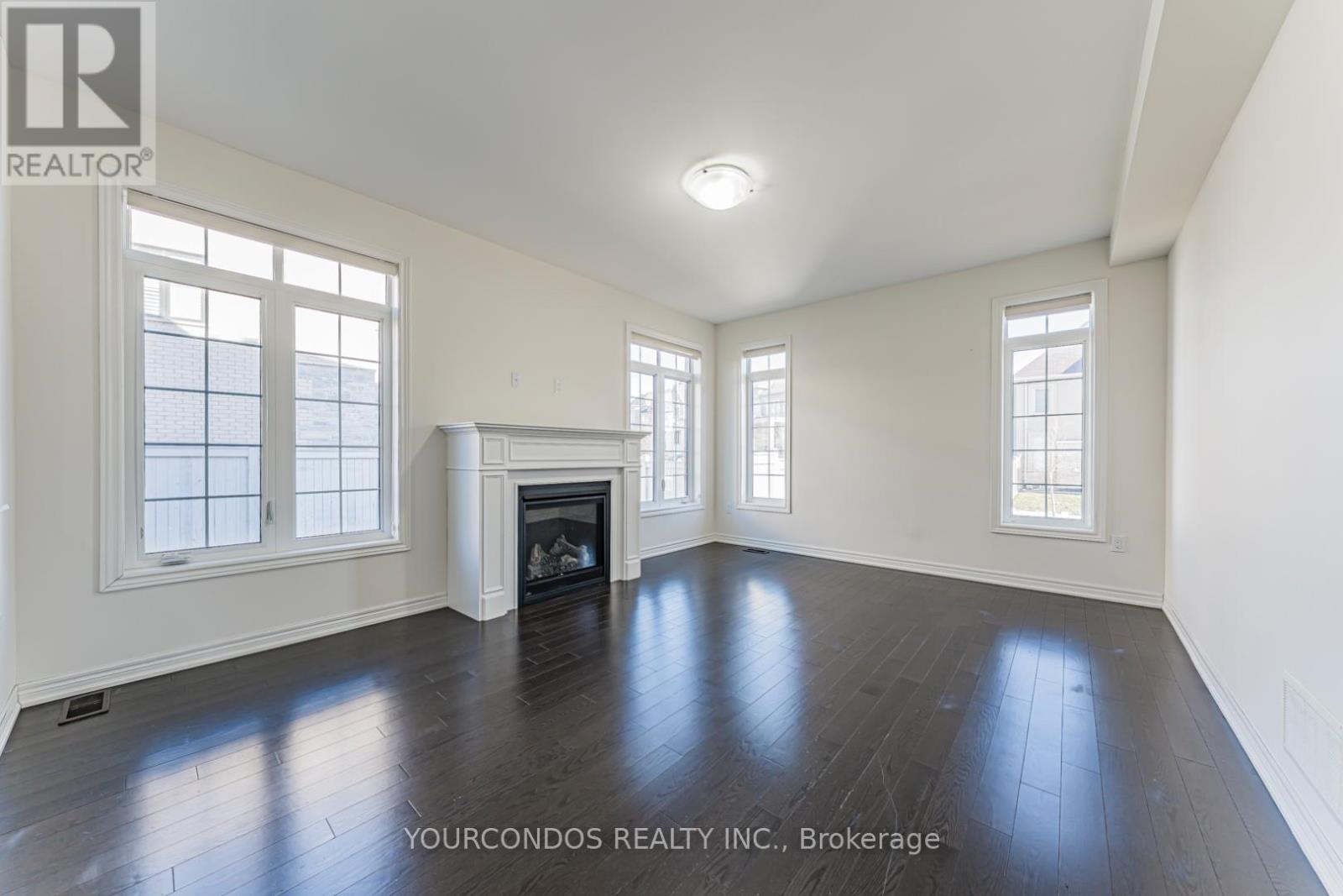 100 Beckett Avenue, East Gwillimbury (Holland Landing), Ontario  L9N 0S7 - Photo 21 - N12650316